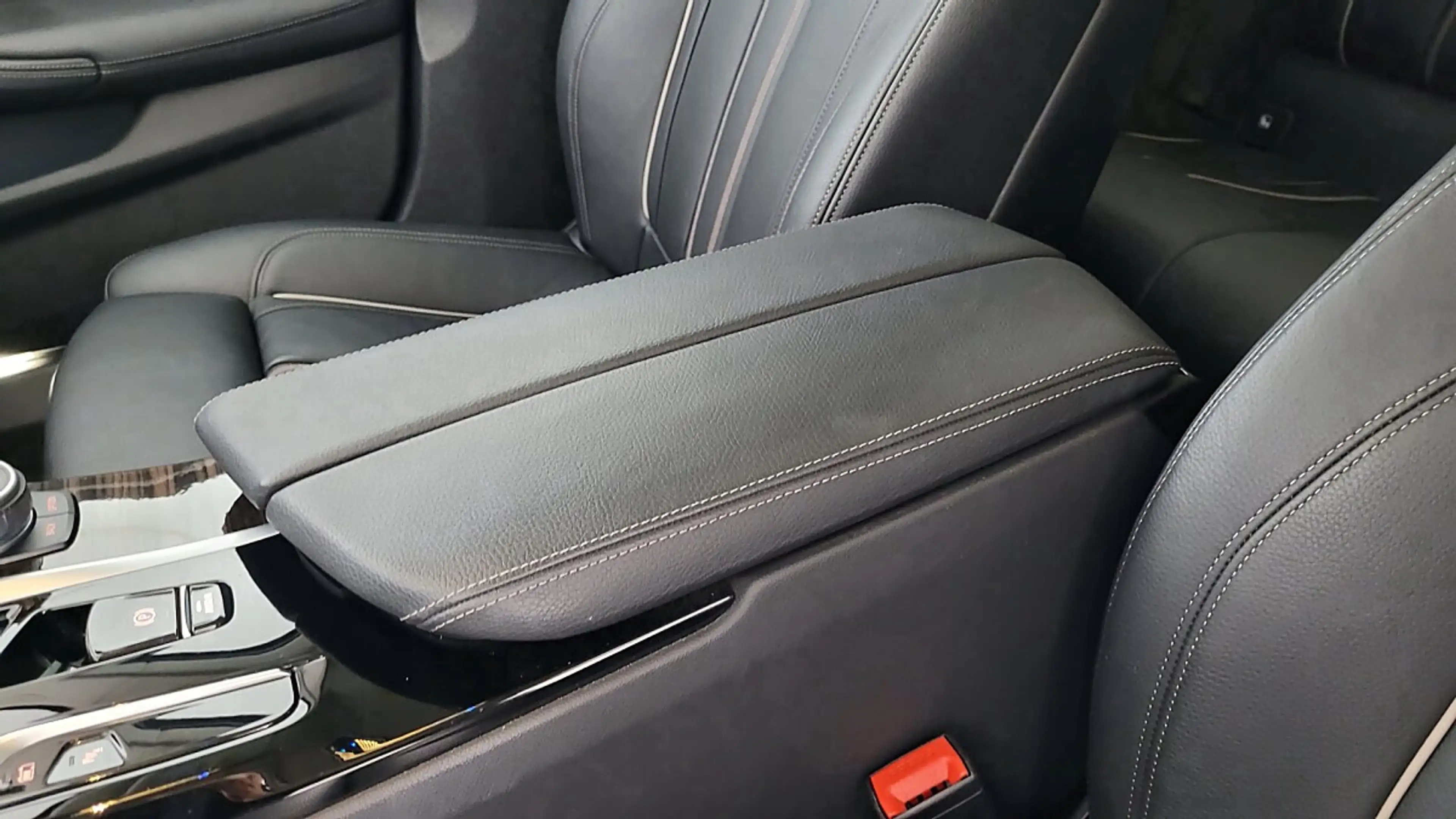 BMW 530 e xDrive Touring Aut. — photo 7