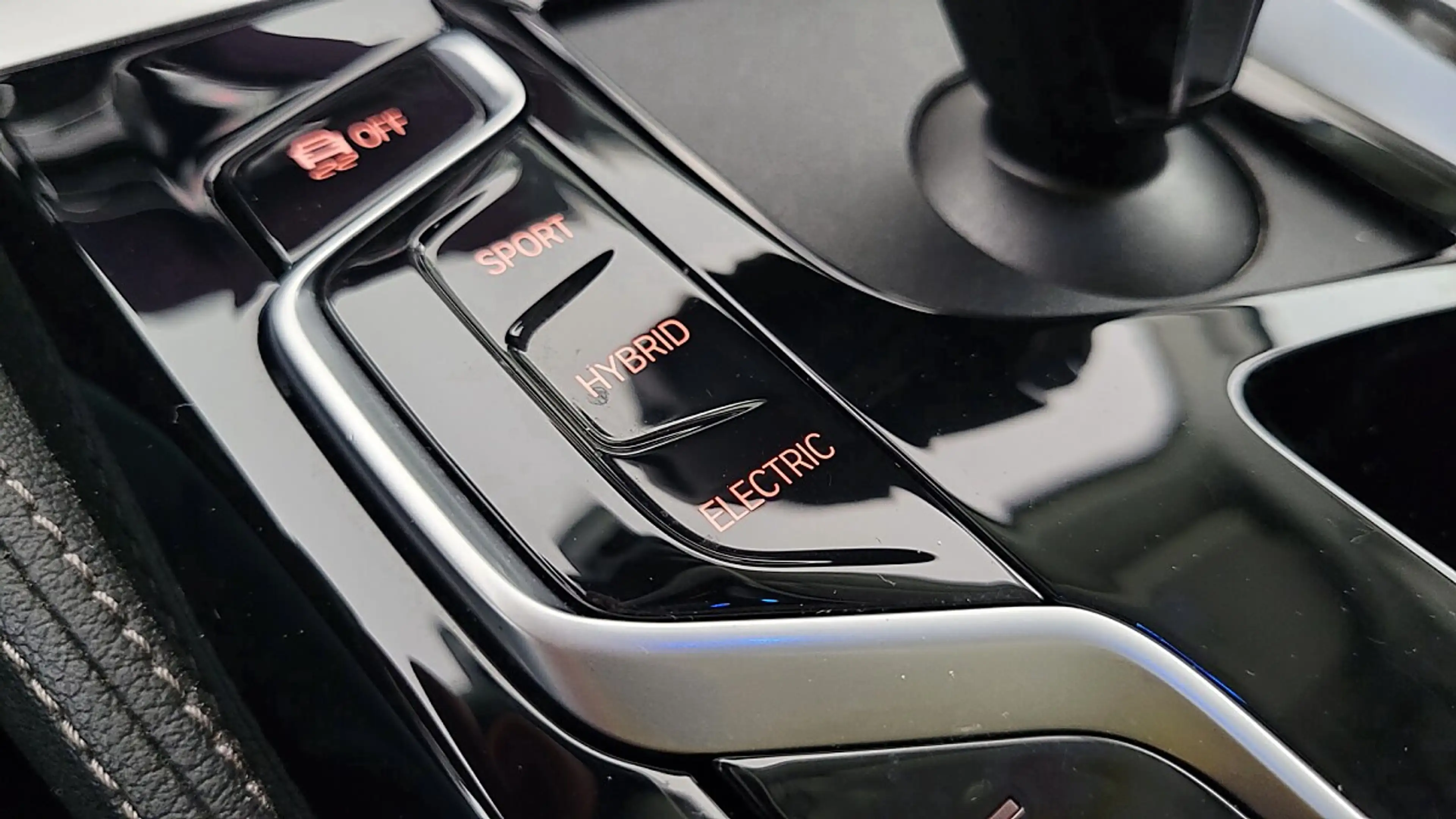 BMW 530 e xDrive Touring Aut. — photo 10