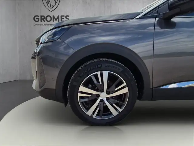 Peugeot 3008 view 11