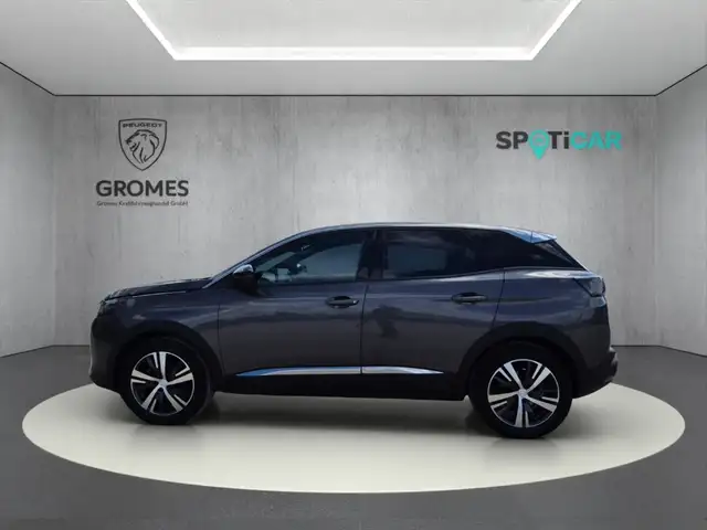 Peugeot 3008 view 6