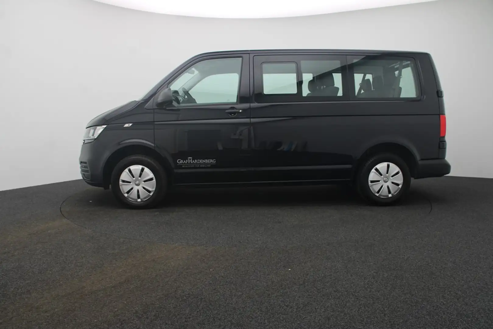 Volkswagen T6 Kombi 6.1 2.0 TDI DSG Einparkhilfe ISOFIX Schwarz - 2
