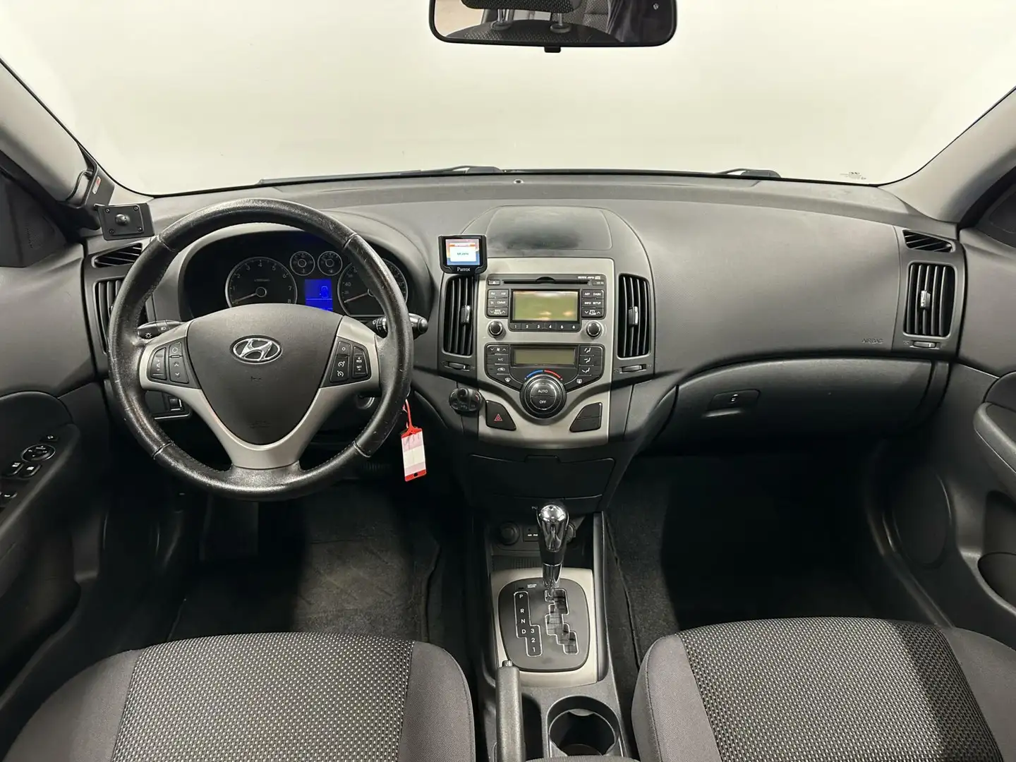 Hyundai i30 CW 1.6i i-Motion|Airco|Cruise|Trekhaak|Automaat|NA Nero - 2