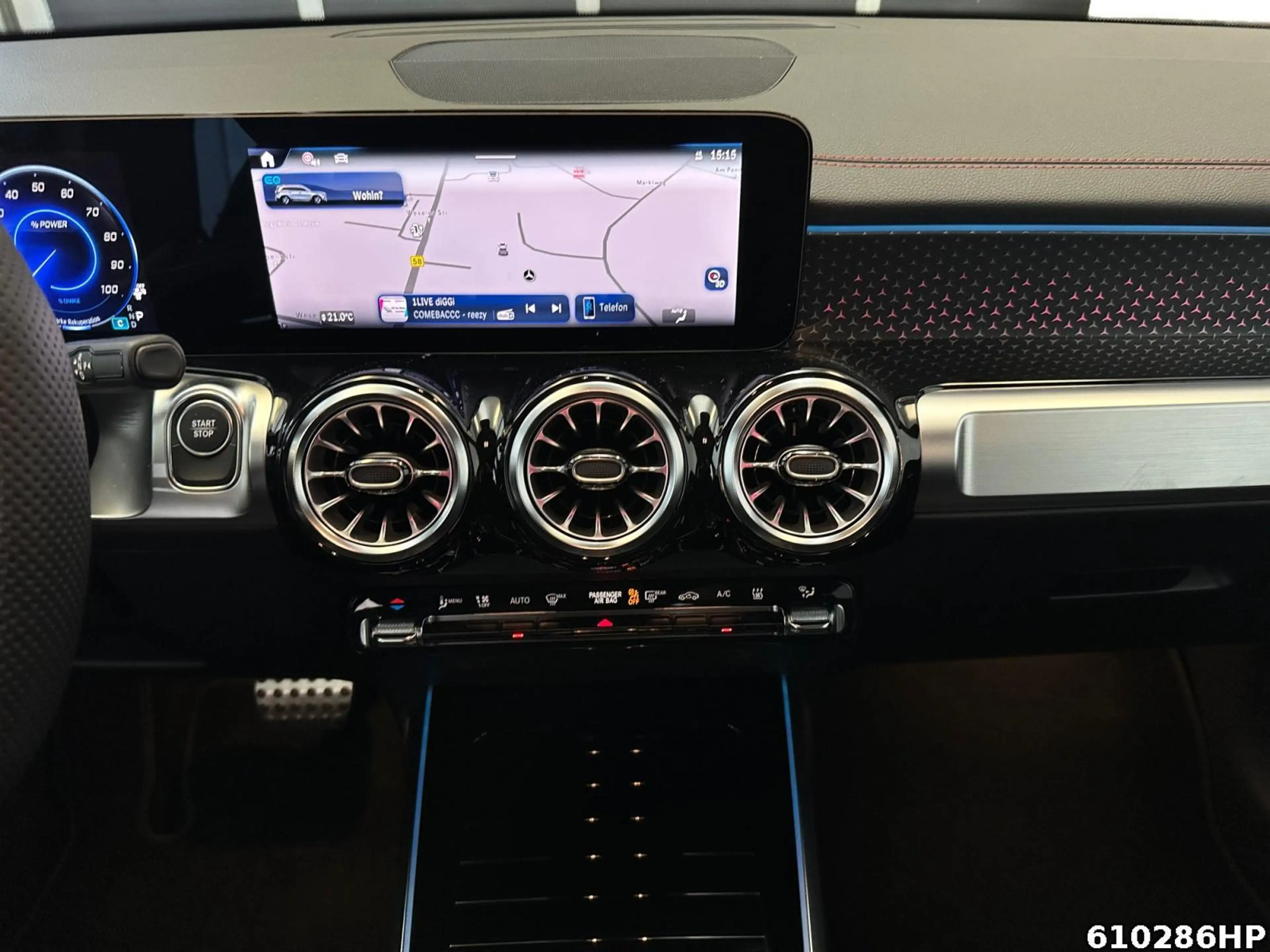 Mercedes-Benz EQB 300 4M AMG Night 7Sitzer Distronic Totw LED — photo 14