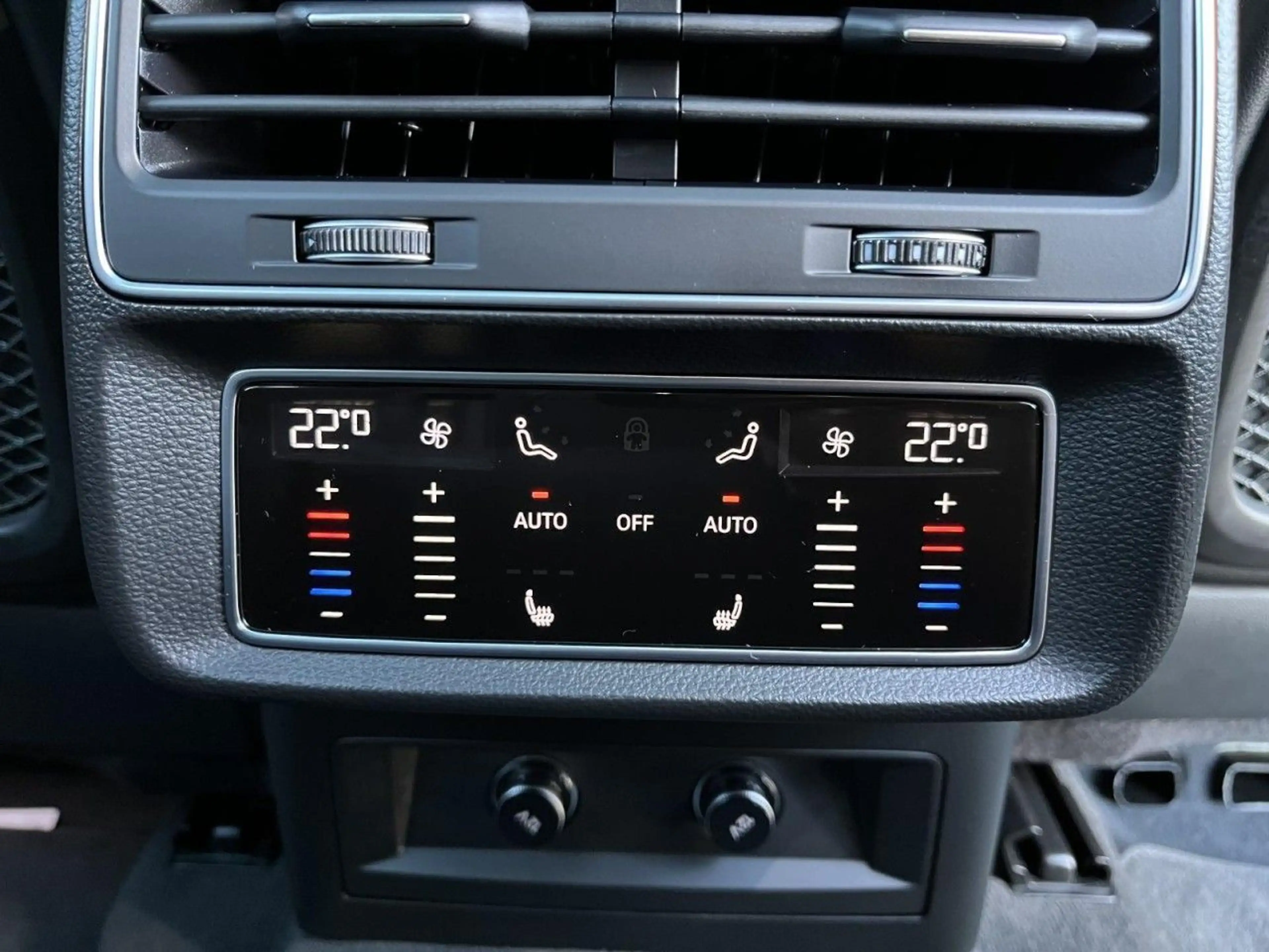 Audi SQ7 4,0 TFSI tiptronic quattro competition plus — photo 13