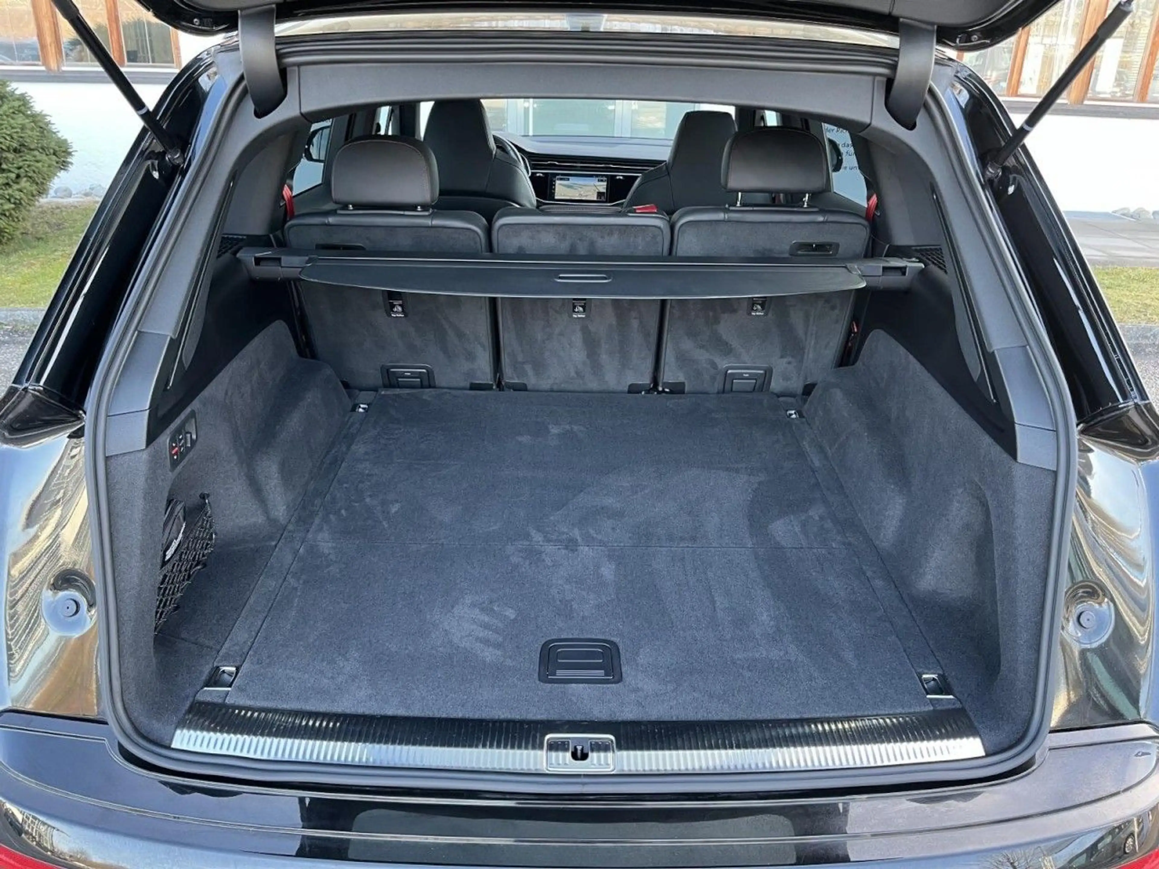 Audi SQ7 4,0 TFSI tiptronic quattro competition plus — photo 8