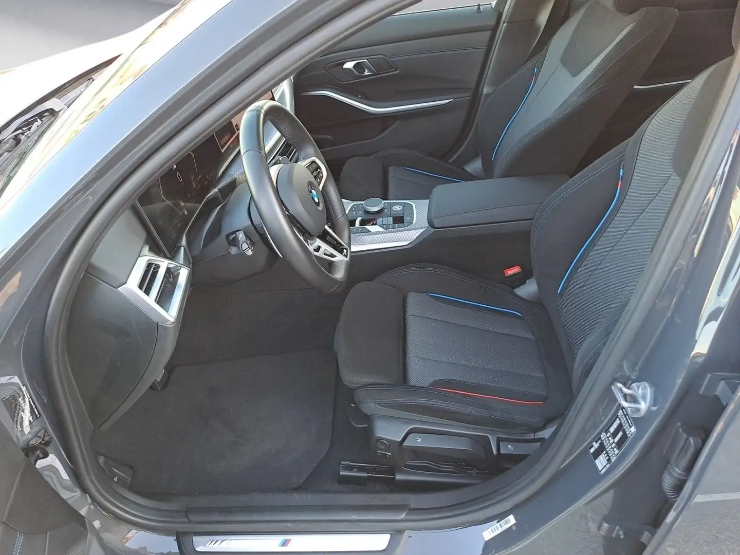 BMW 320 d Automatik M Sportpaket Innovationsp. AHK Gris - 2