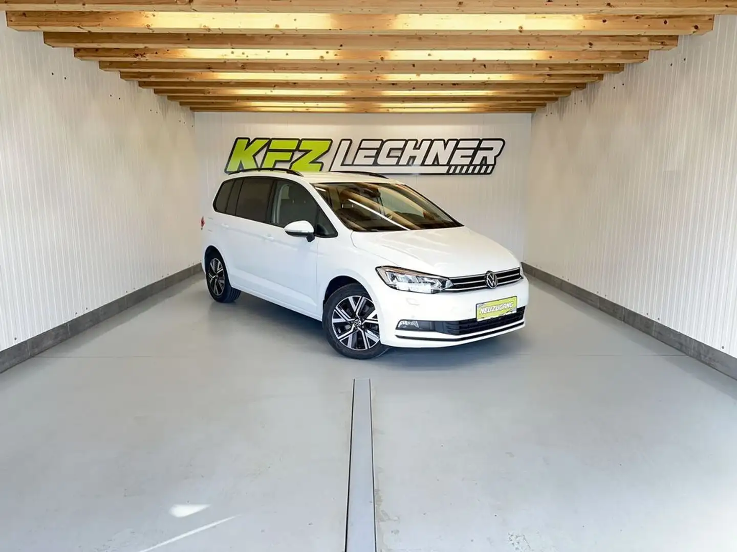 Volkswagen Touran 2,0 TDI DSG ''7-SITZ*LED*R-KAM*NAVI*AHK'' Weiß - 1