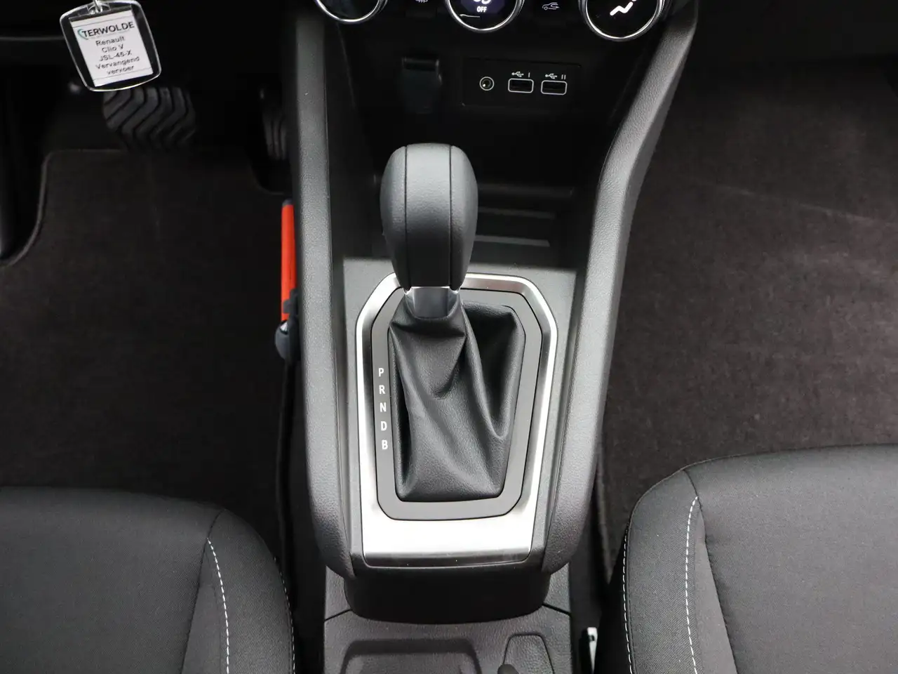 Renault Clio 2026 — фото 12