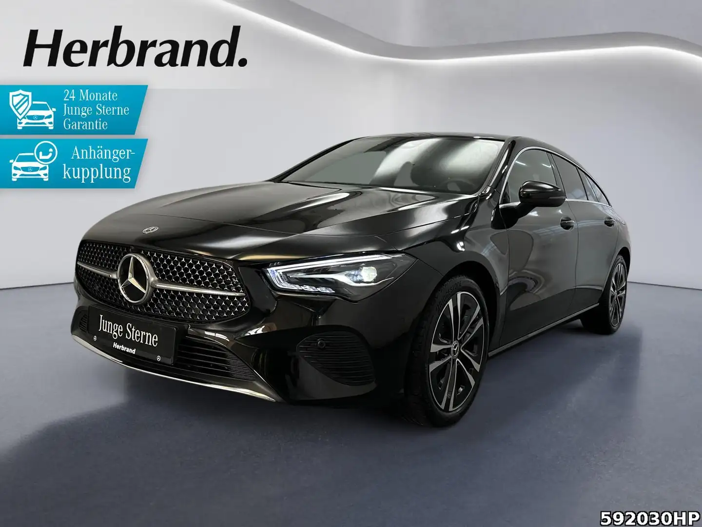 Mercedes-Benz CLA 200 Progressive DISTRONIC AHK Schwarz - 1