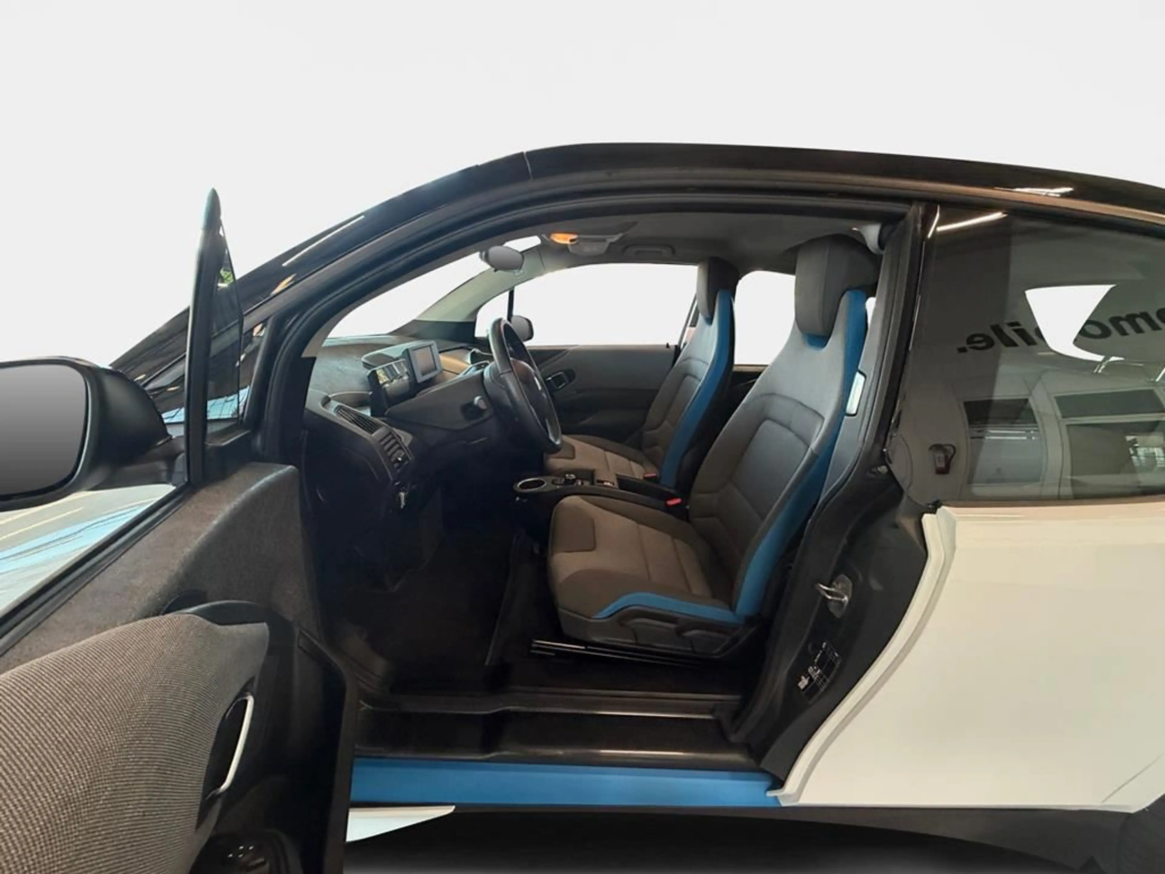 BMW i3 — photo 10