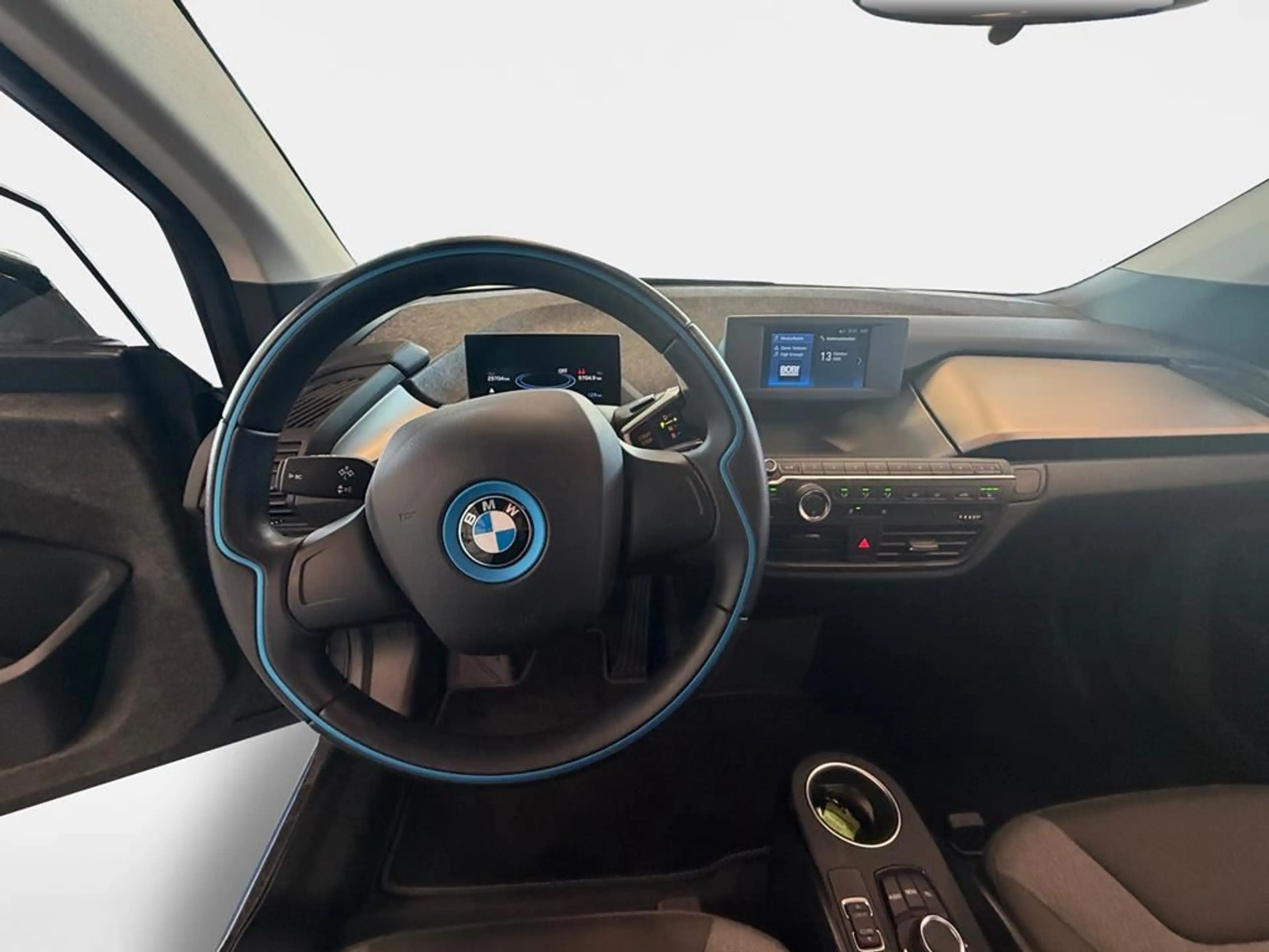 BMW i3 — photo 12