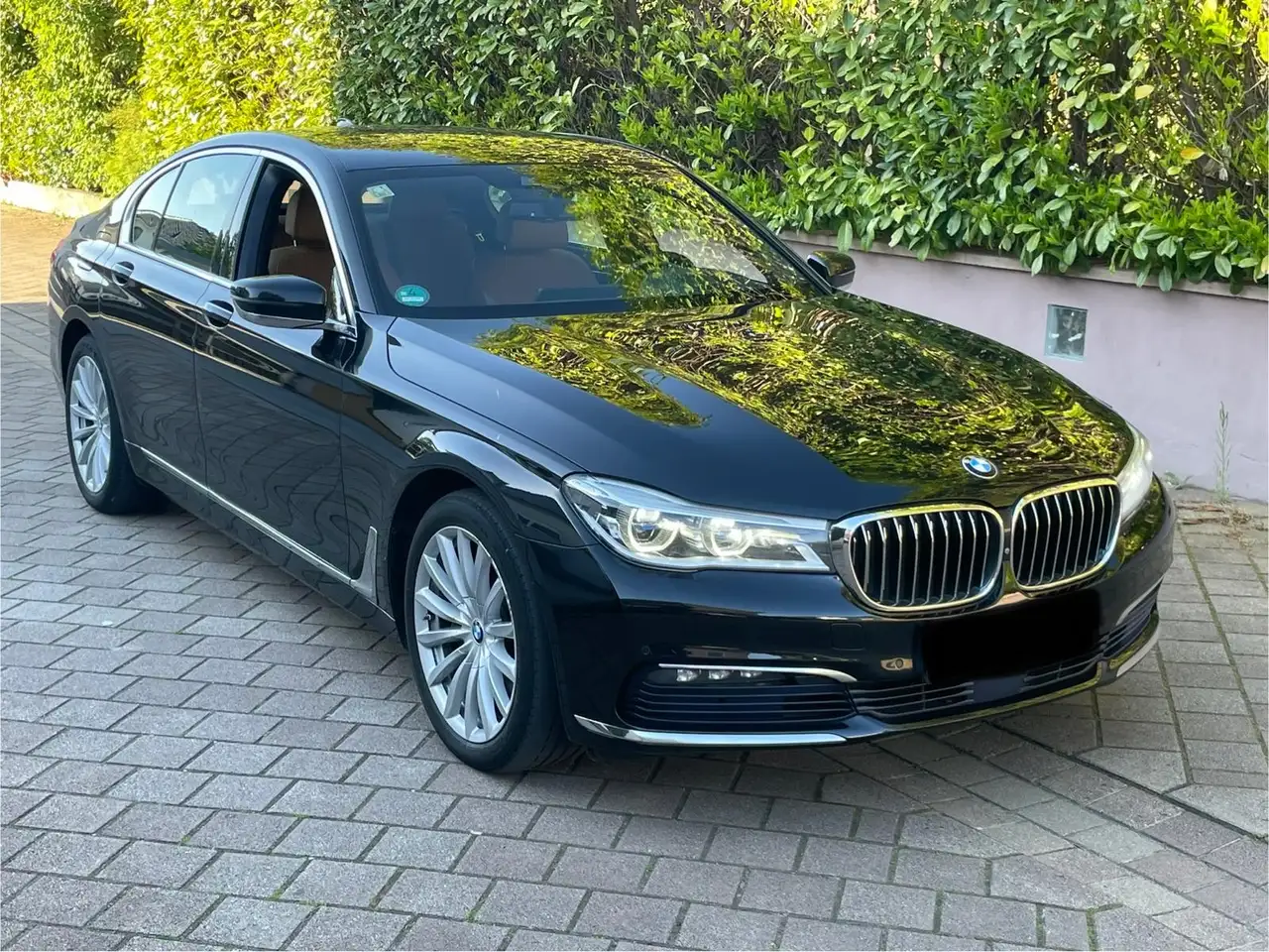 BMW 730