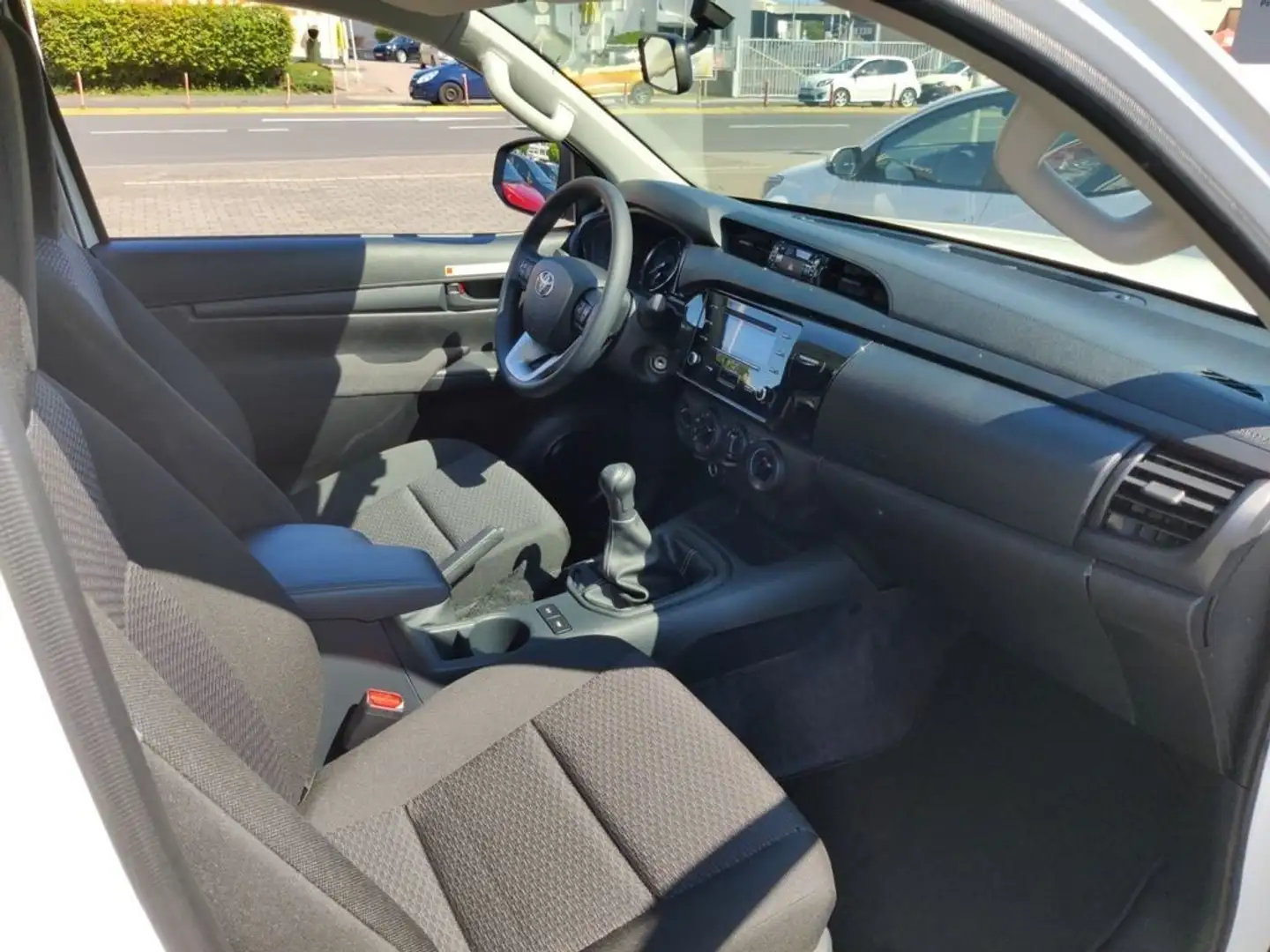 Toyota Hilux 2.4 D-4D 2WD 2 porte Single Cab Bianco - 1