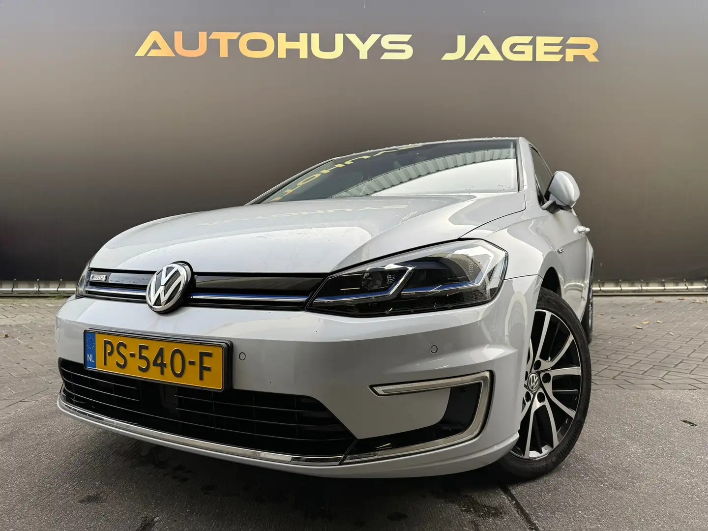 Volkswagen e-Golf E-Golf Blanc - 1
