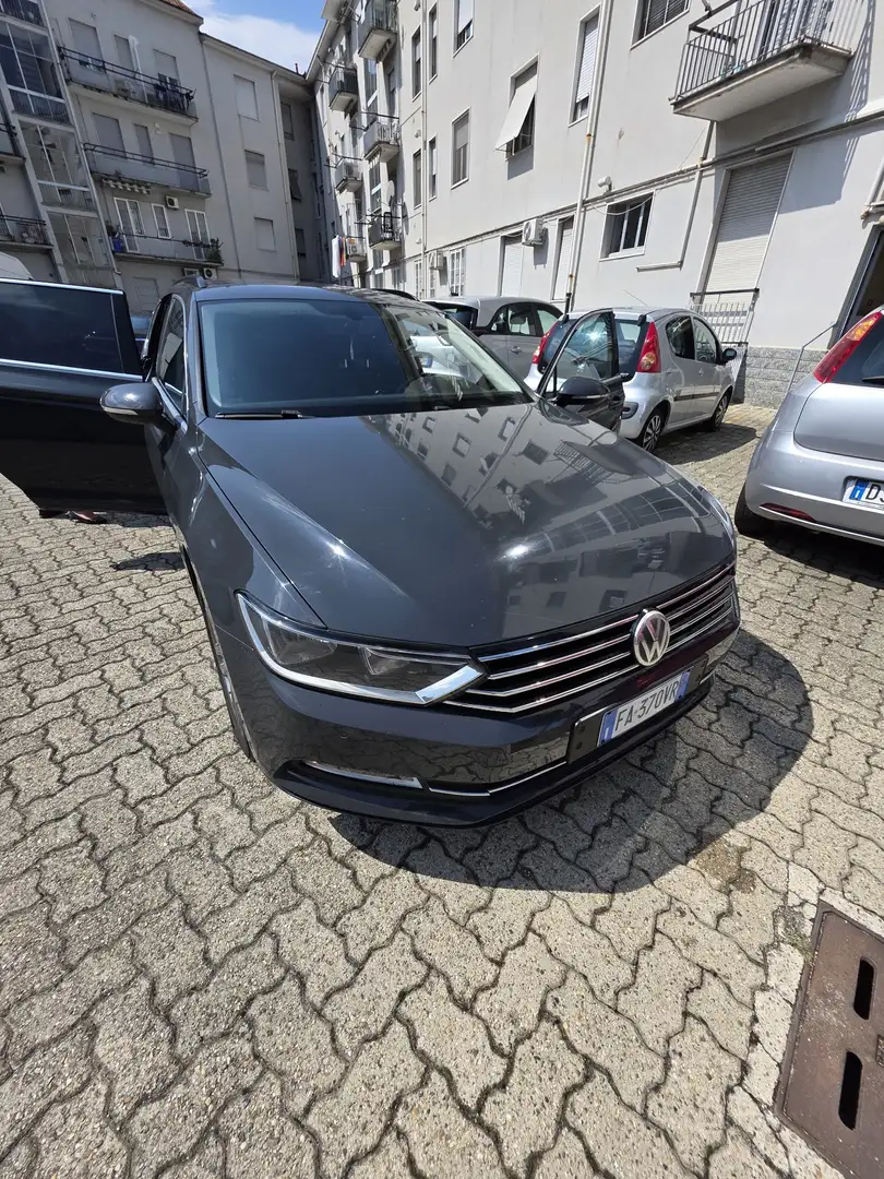Volkswagen Passat Variant 1.6 tdi Comfortline 120cv dsg - 1