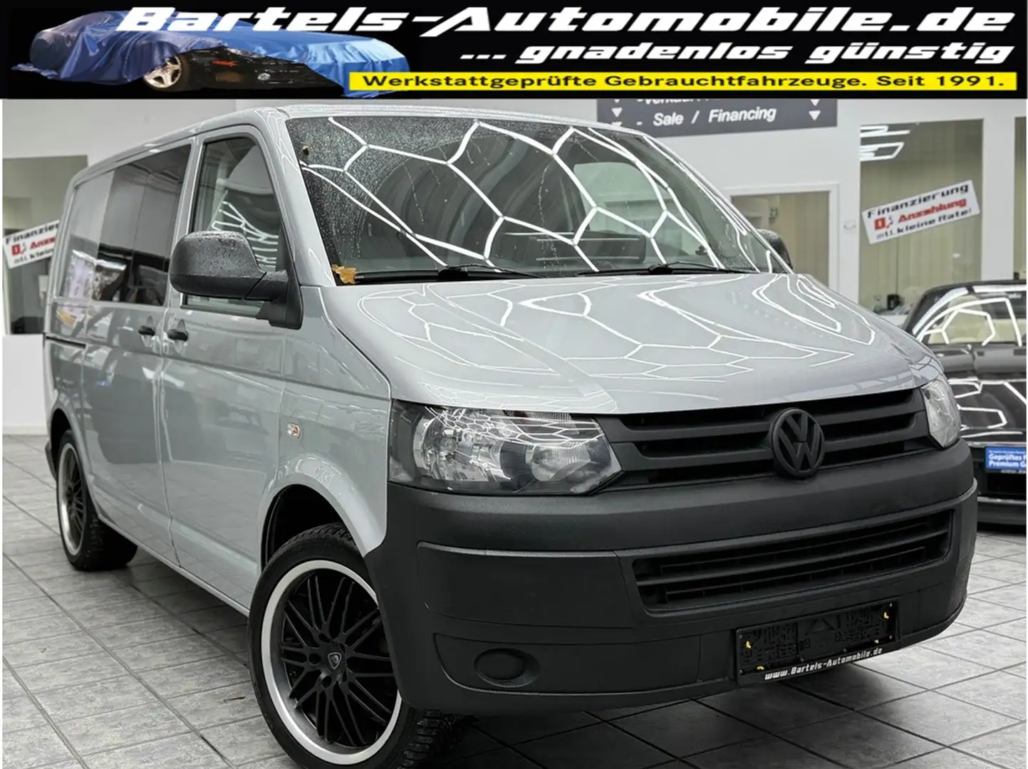 Volkswagen T5 Transporter 2.0 TDI Camper-Umbau, Navi, AHK Silber - 1