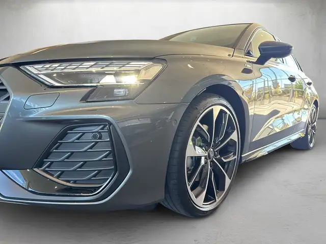 Audi A3 view 4