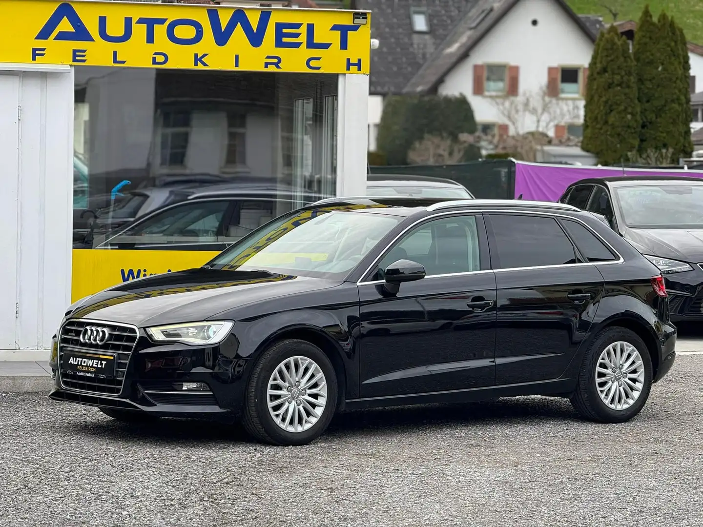 Audi A3 Ambiente Quattro ALLRAD *ERSTBESITZ *150PS Schwarz - 1