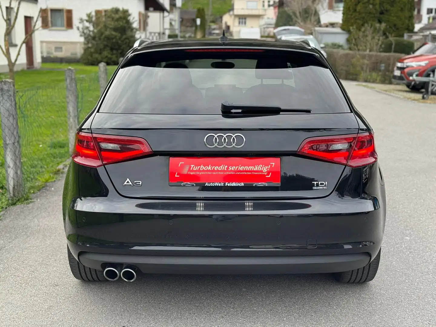 Audi A3 Ambiente Quattro ALLRAD *ERSTBESITZ *150PS Schwarz - 2