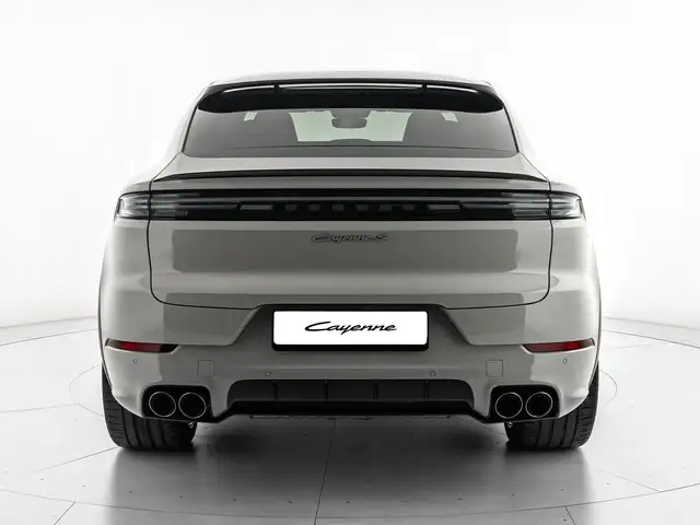 Porsche Cayenne view 5