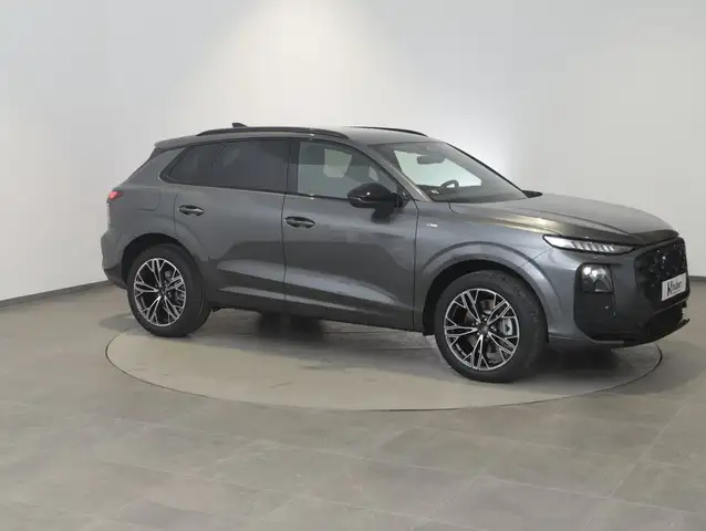 Audi Q3 TFSI quattro 150 kW Ansicht 4