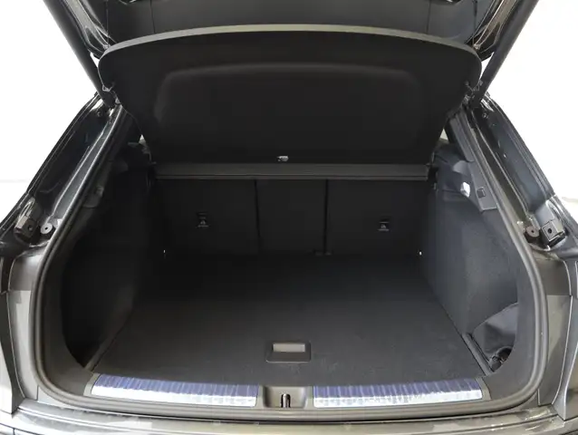 Audi Q3 TFSI quattro 150 kW Ansicht 14
