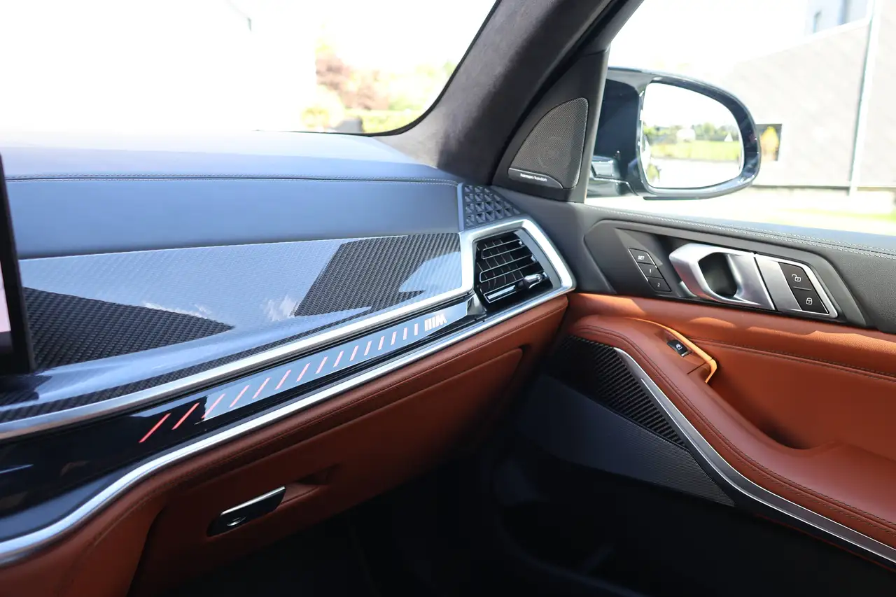 BMW X5 M60i V8 *Individual *PANO Sky lounge *M Seat Tartufo *Carbon *Cam 360, миниатюра 30