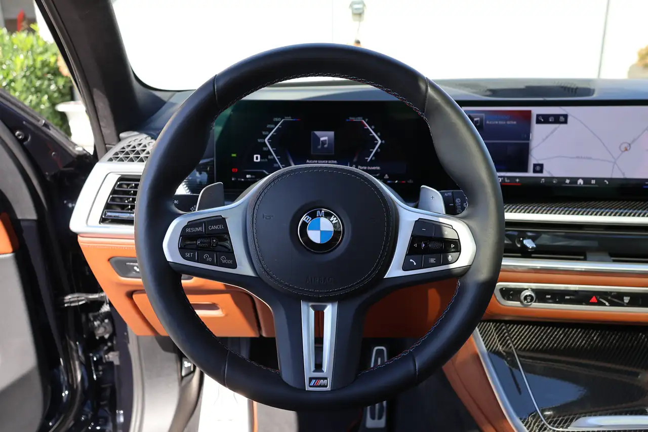 BMW X5 M60i V8 *Individual *PANO Sky lounge *M Seat Tartufo *Carbon *Cam 360, миниатюра 24