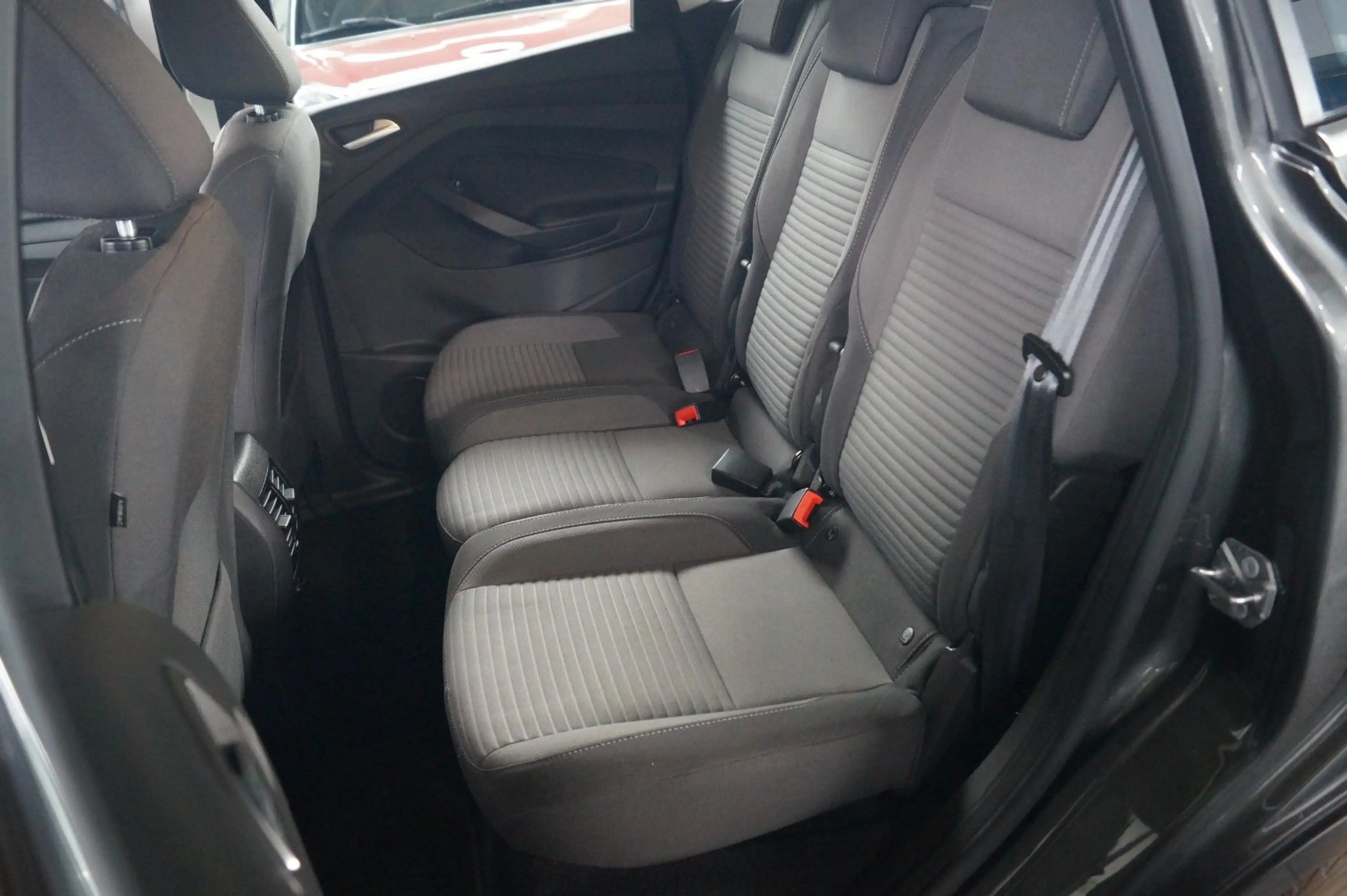 Ford C-Max C-MAX 1.5 Titanium*1.HAND*AHK*PDC*NAVI* — photo 13