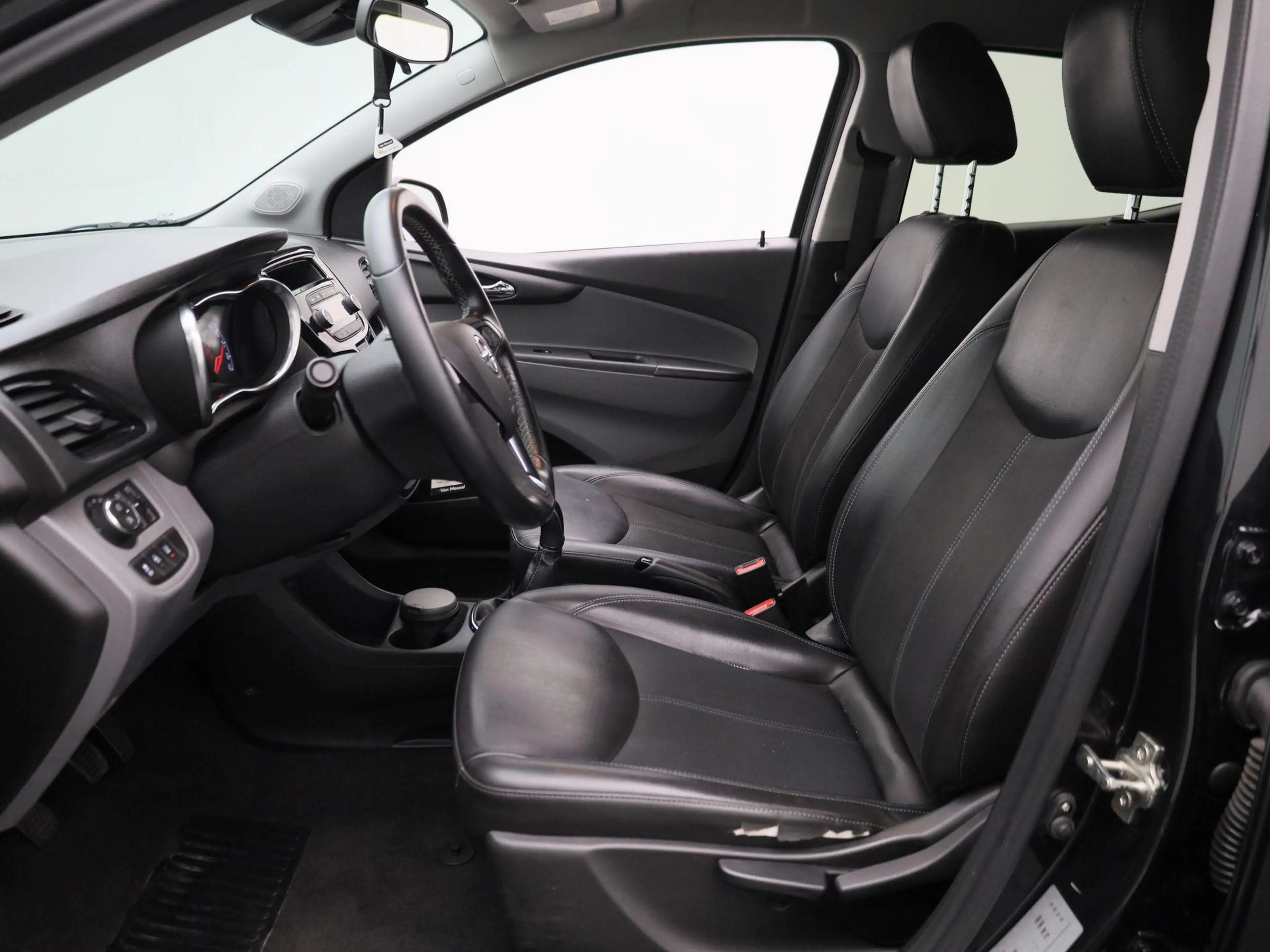 Opel Karl 1.0 ecoFLEX Cosmo | Cruise Control | Leder | Clima — photo 10