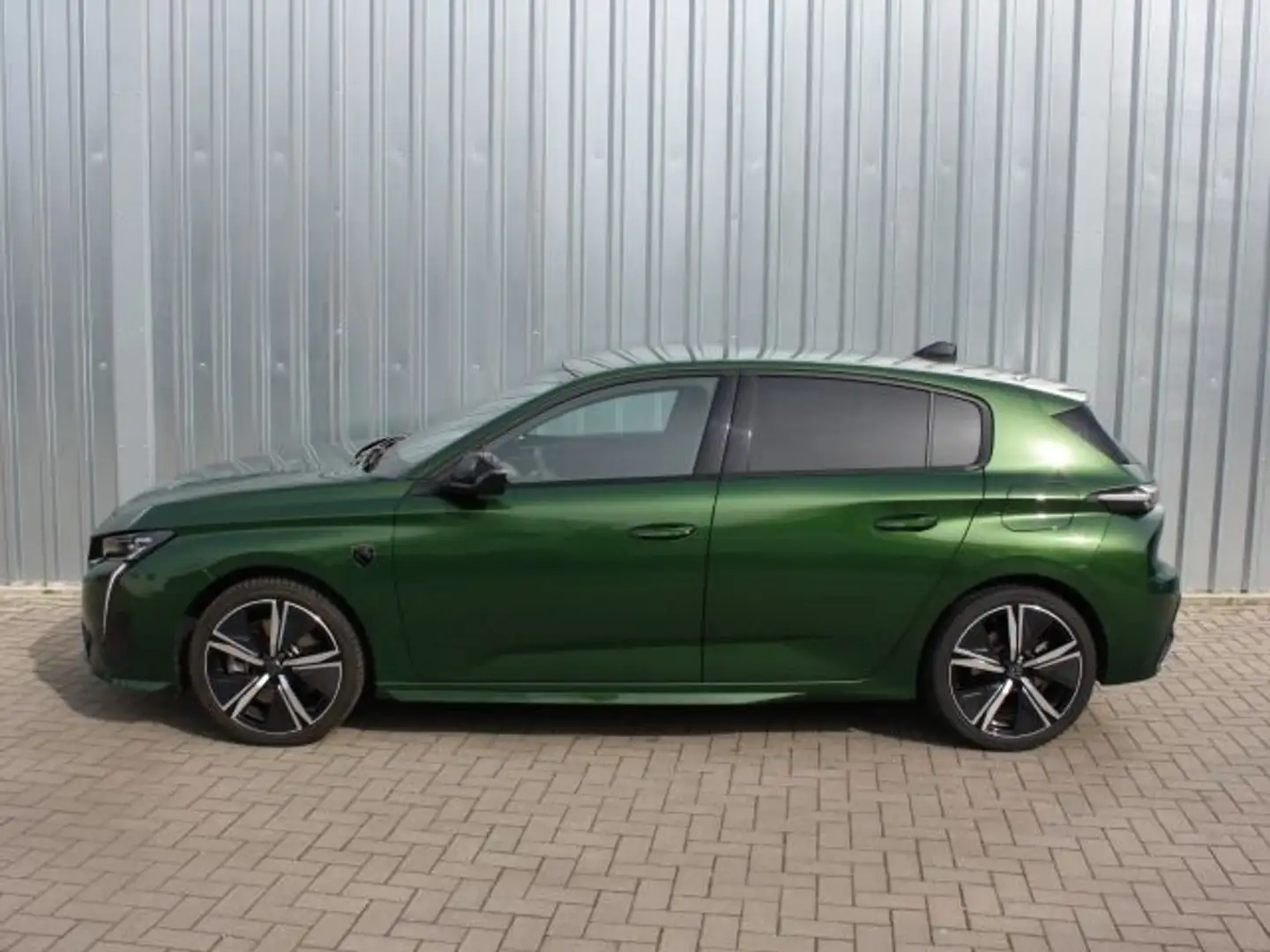 Peugeot 308 Hybrid 180 e-EAT8 GT Grün - 2