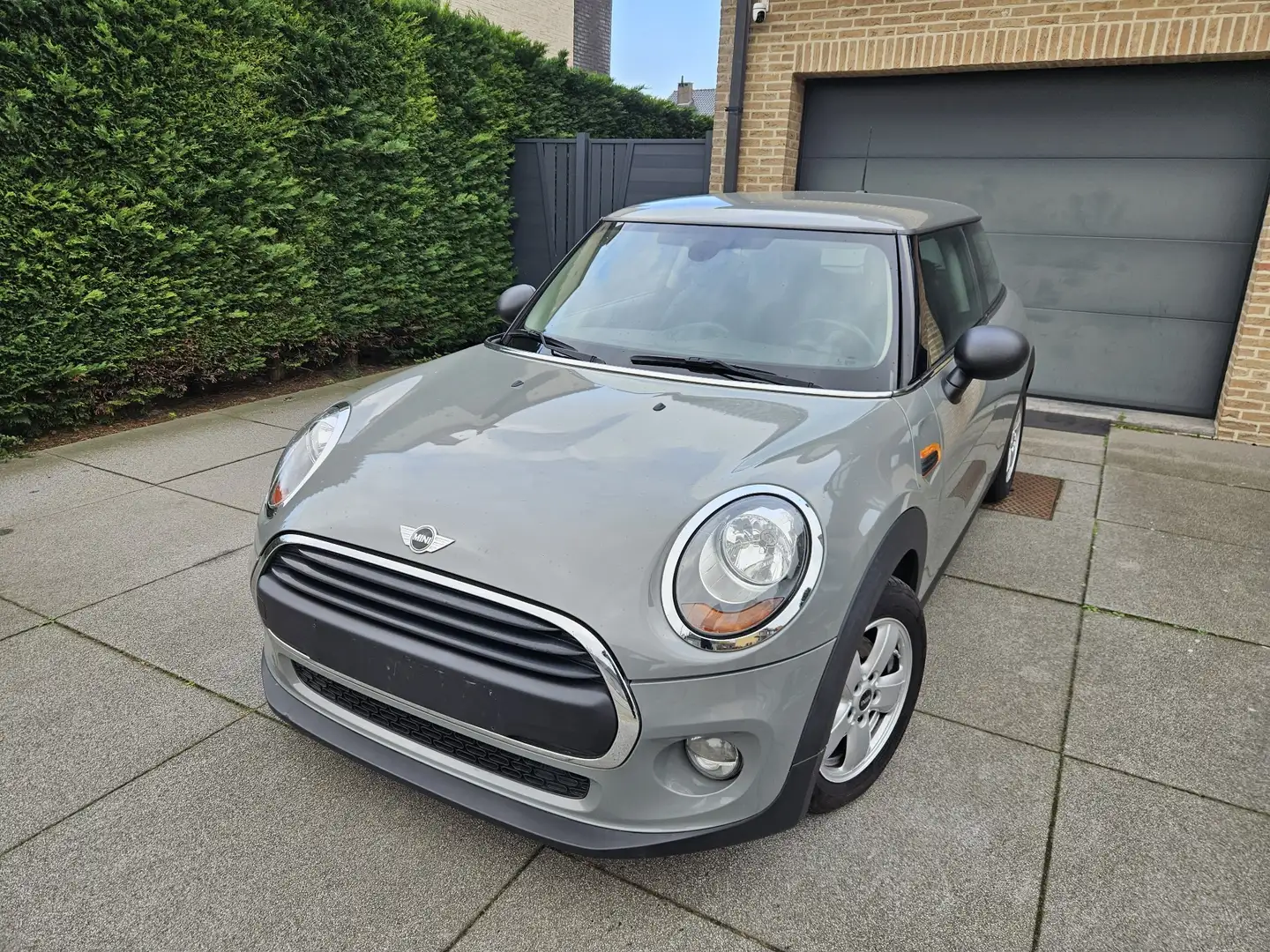 MINI One 1.2 / AUTOMAAT / CRUISE / ** PARK ASSIST ** Gris - 1