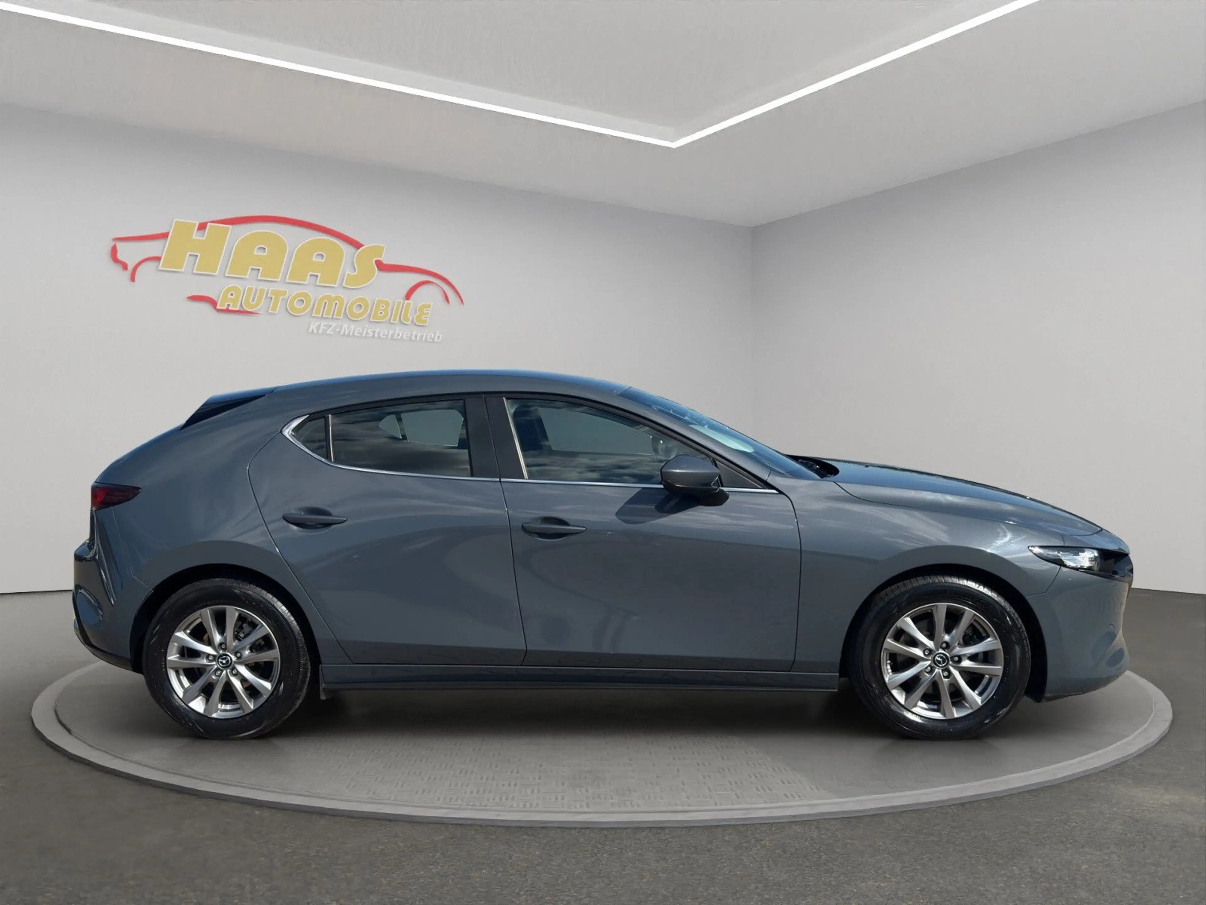 Mazda 3 Lim. 5-trg. Selection*Navi*ACC*LED* — photo 4