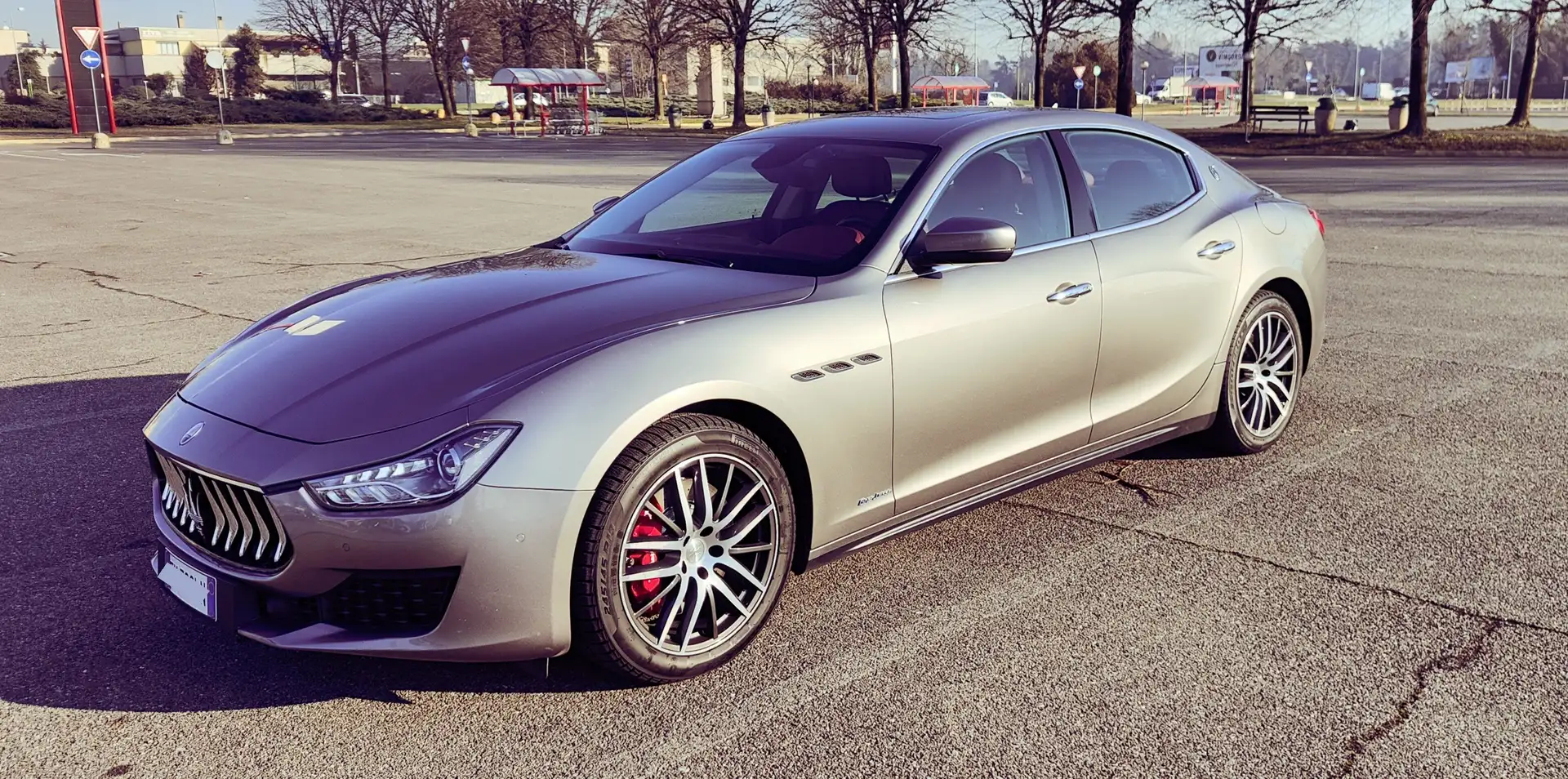 Maserati Ghibli Ghibli+3.0+V6+ds+Granlusso+250cv+auto+my18 Argento - 2