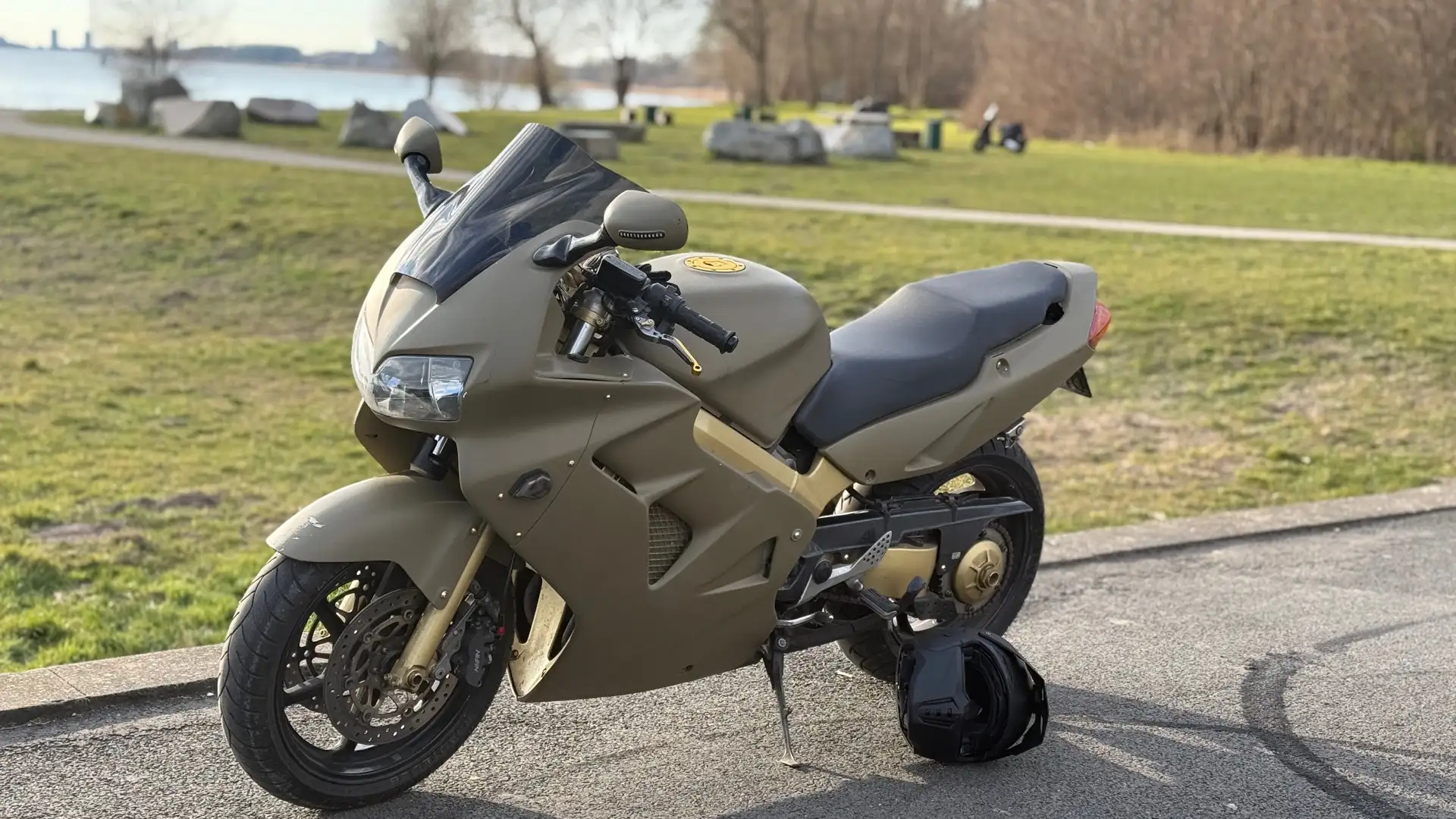 Honda VFR 800 - 2