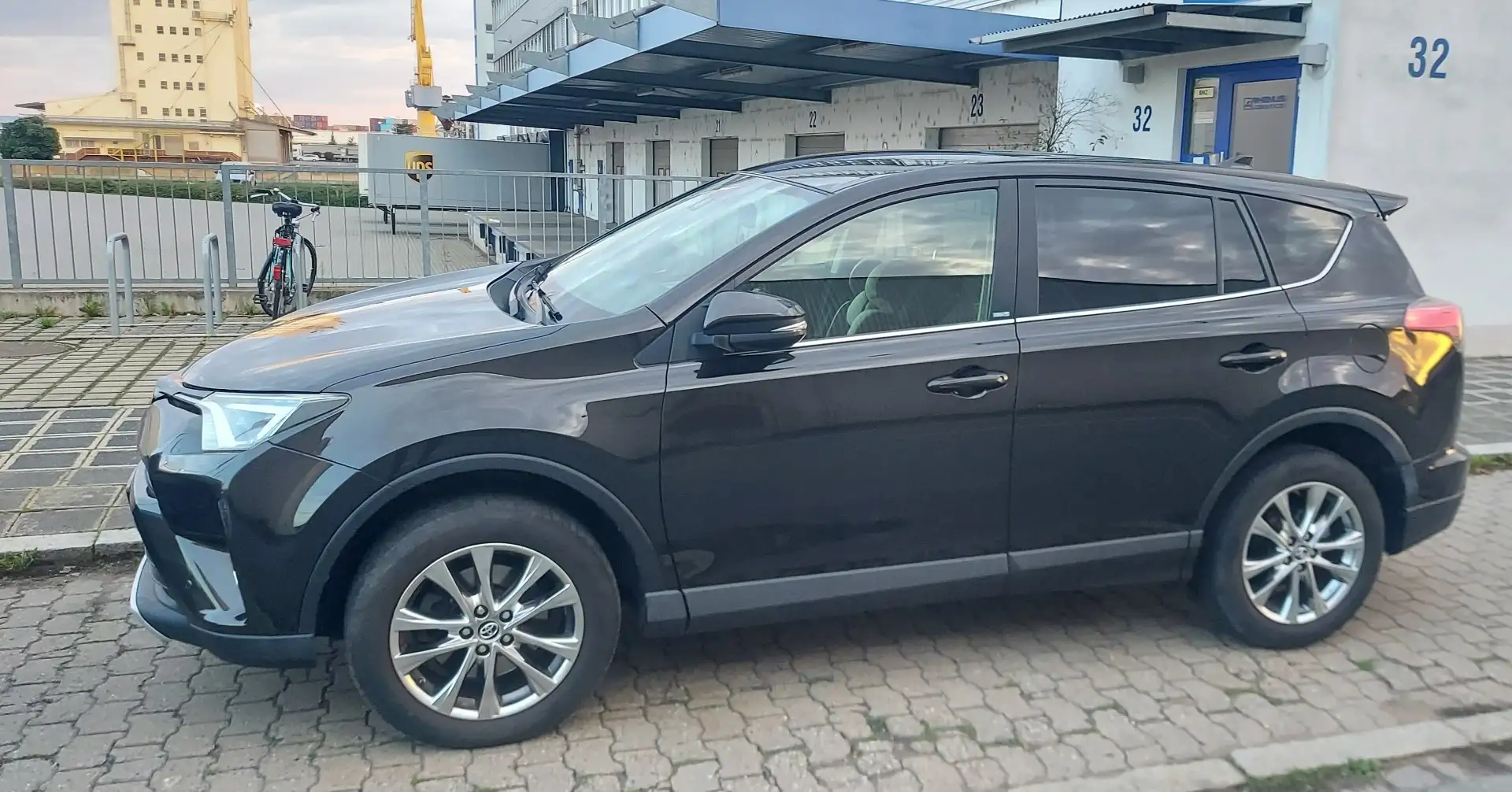 Toyota RAV 4 2.0 D-4D 4x2 Start-Stop Edition-S - 1