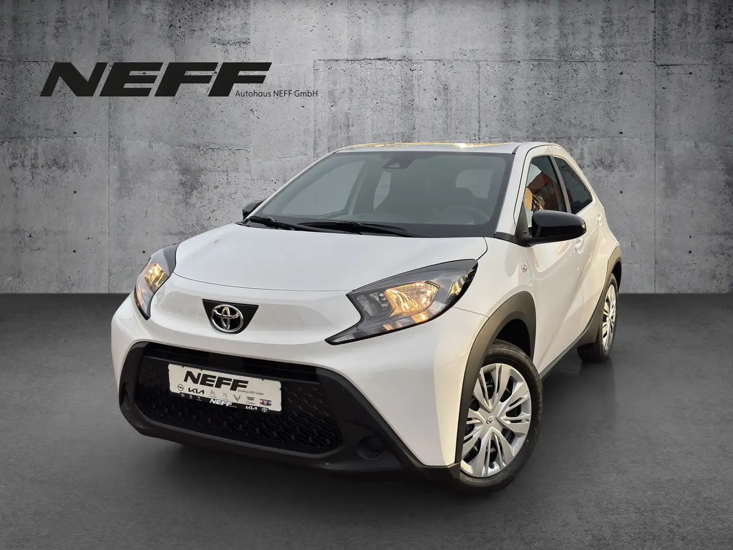 Toyota Aygo X 1.0 Play FLA SpurH KAM ACC uvm.... Weiß - 2