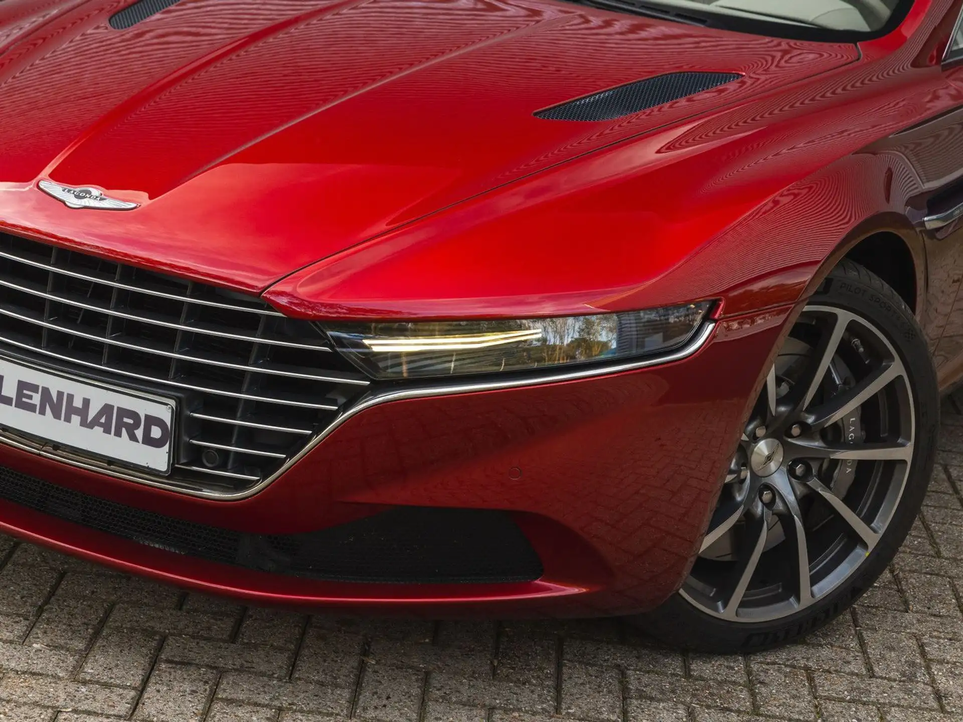 애스턴마틴 Lagonda 2015 빨강 사진 8