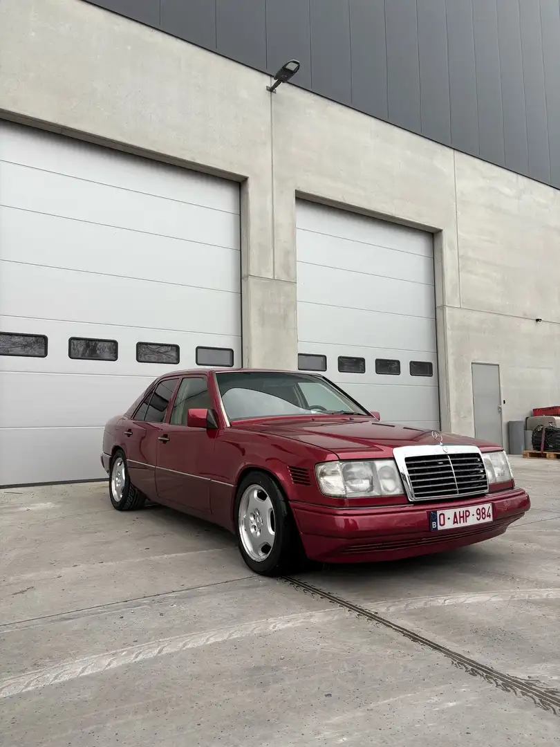 Mercedes-Benz 300 W124 TD Rouge - 2