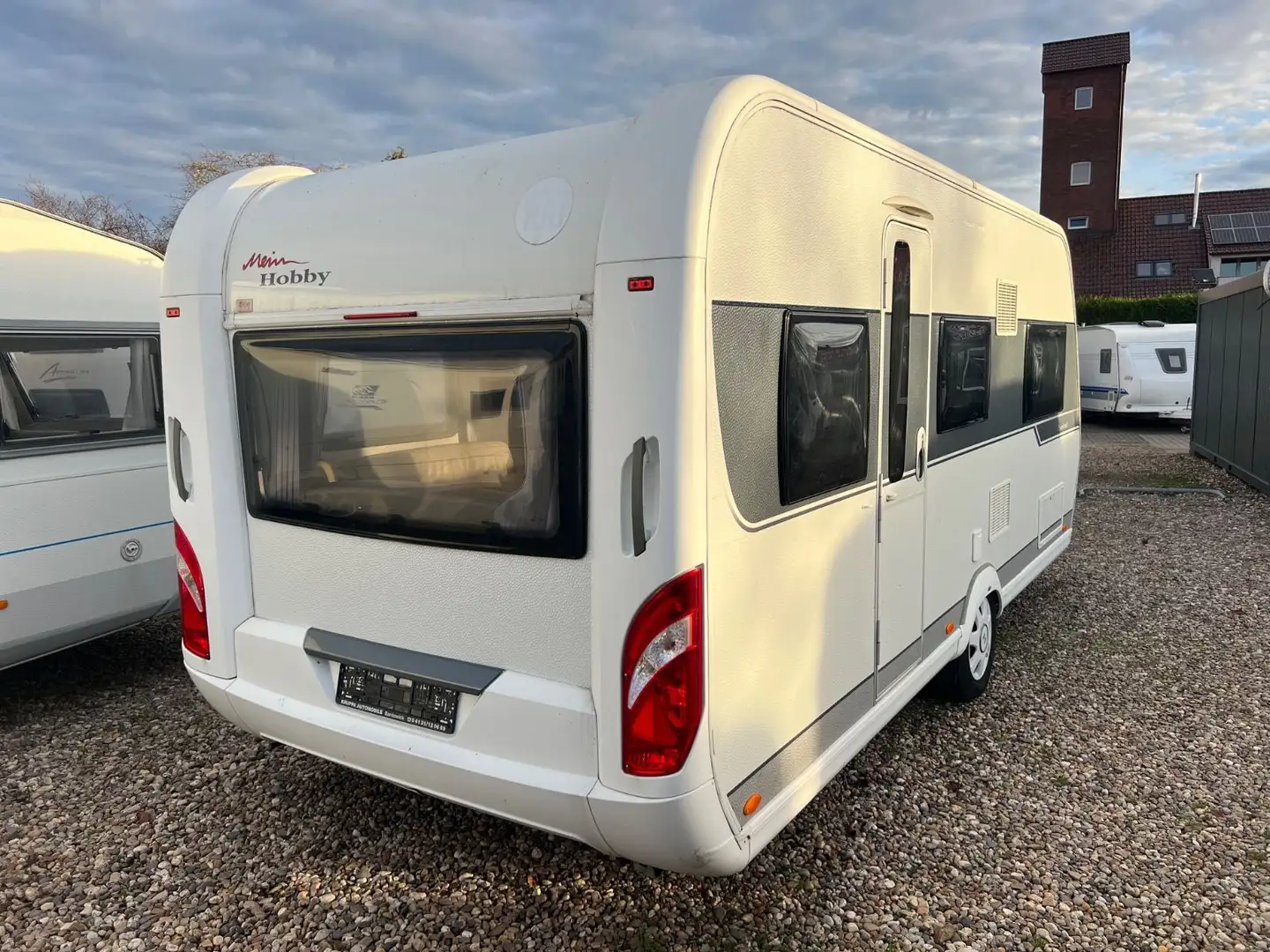 Hobby 495 UL Einzelbetten Rollrost Mover Klima Luftvor Weiß - 1