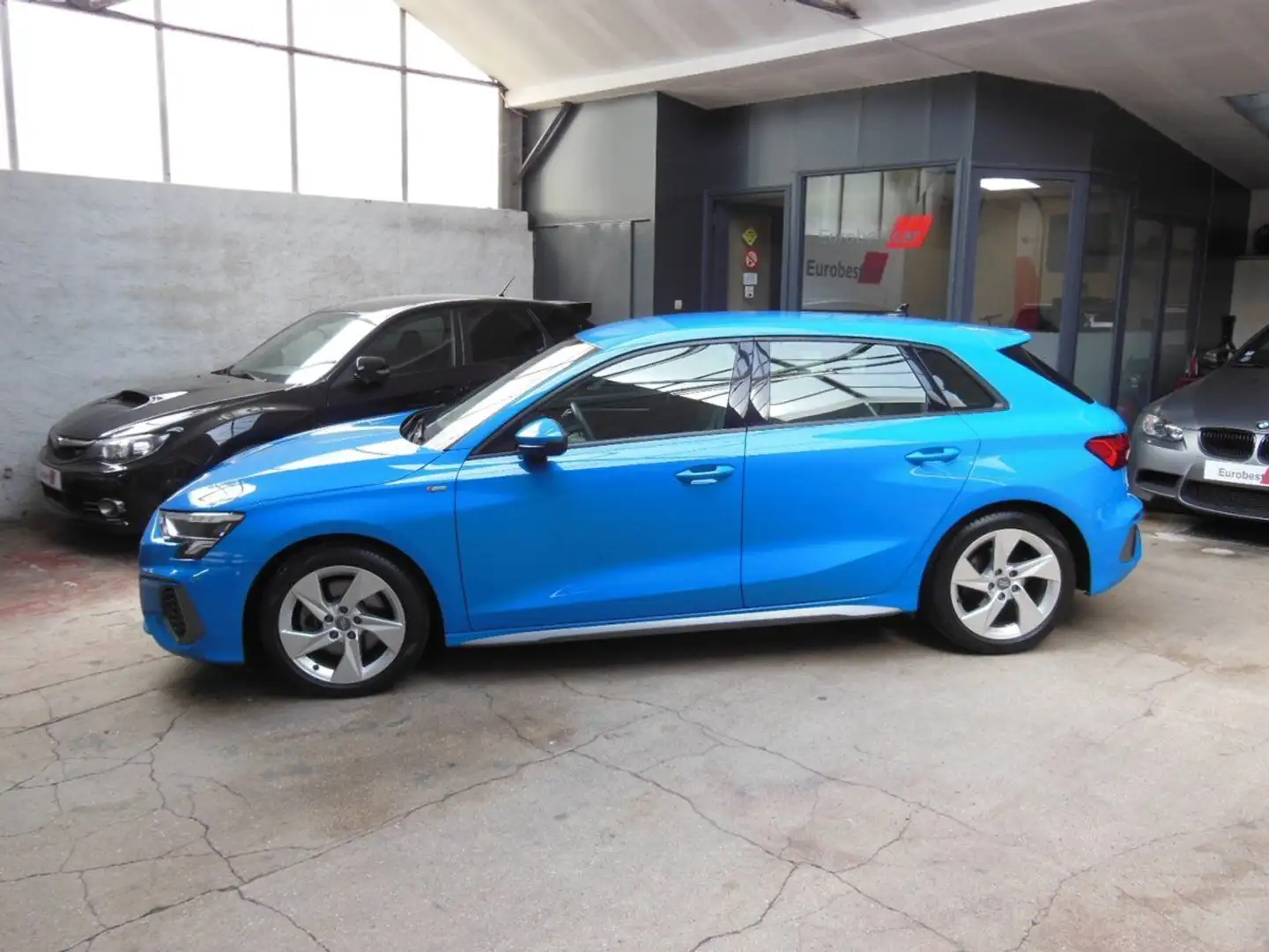 Audi A3 35 TFSI 150CH S LINE Bleu - 2