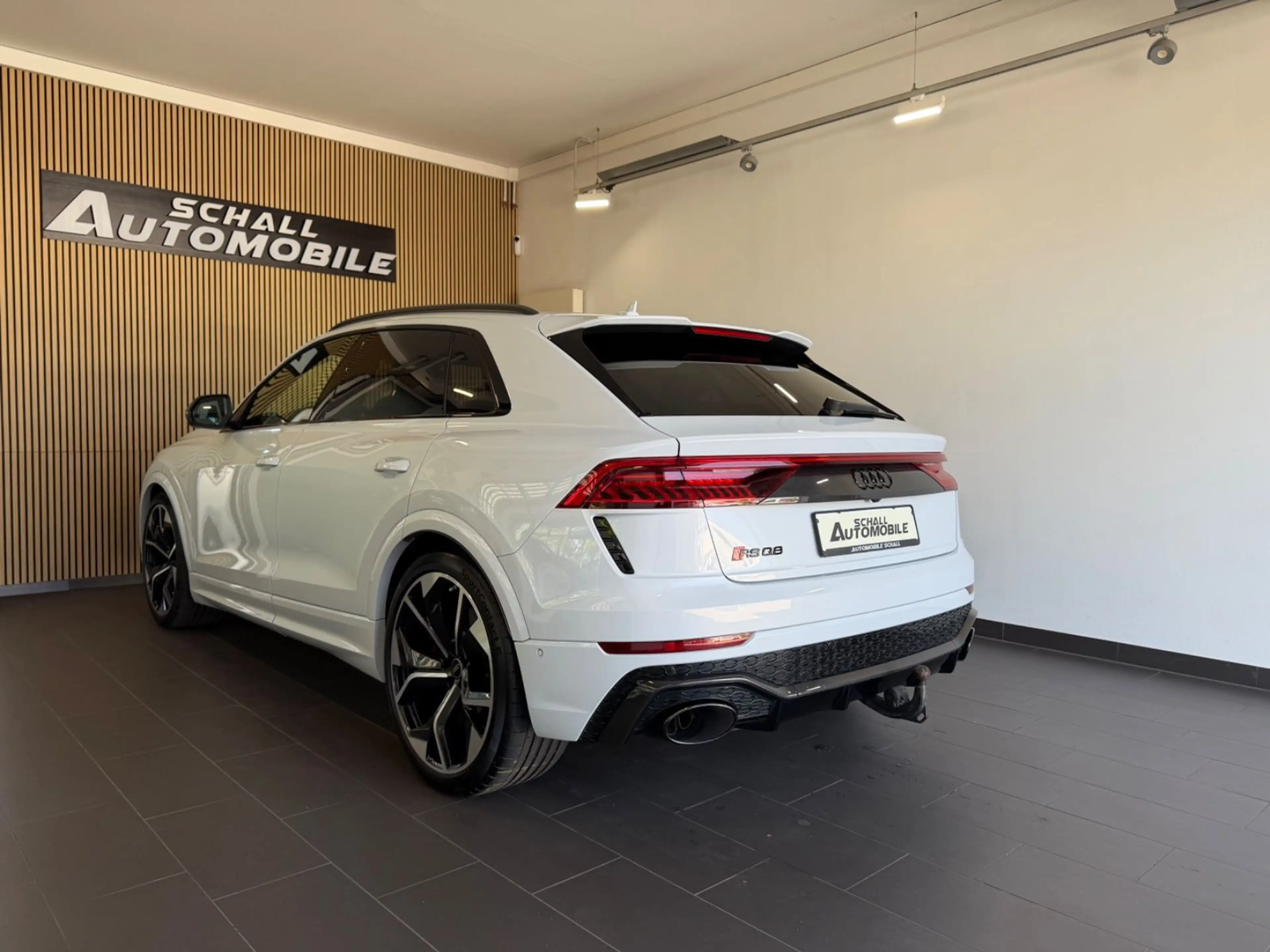 Audi RS Q8 *PANO/AHK/ACC/CARBON/STD.-HZG/B&O/360°/VOLL — photo 6