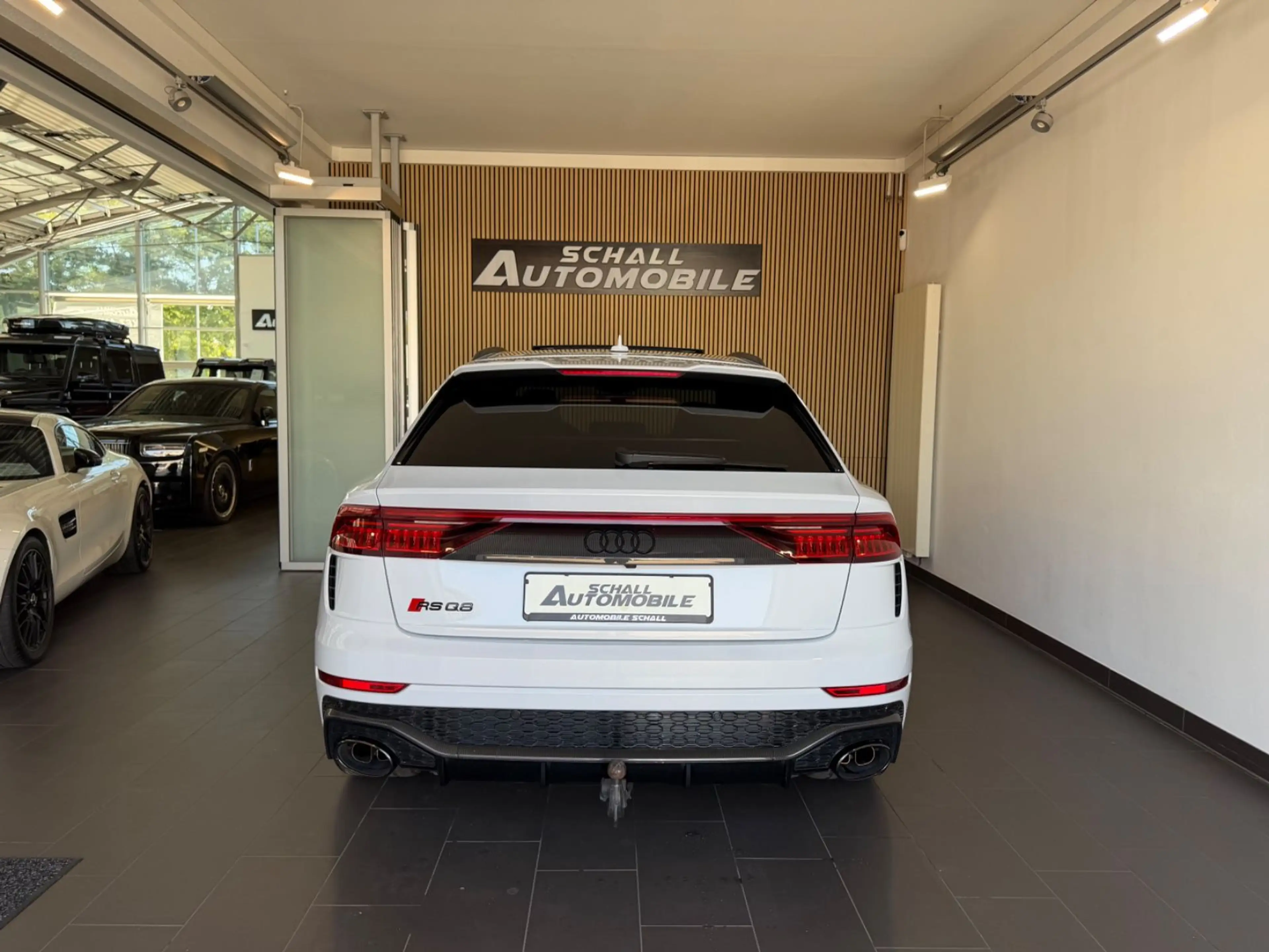Audi RS Q8 *PANO/AHK/ACC/CARBON/STD.-HZG/B&O/360°/VOLL — photo 7