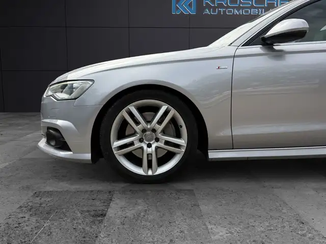 Audi A6 view 9