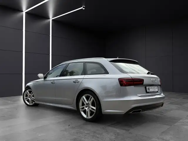 Audi A6 view 3