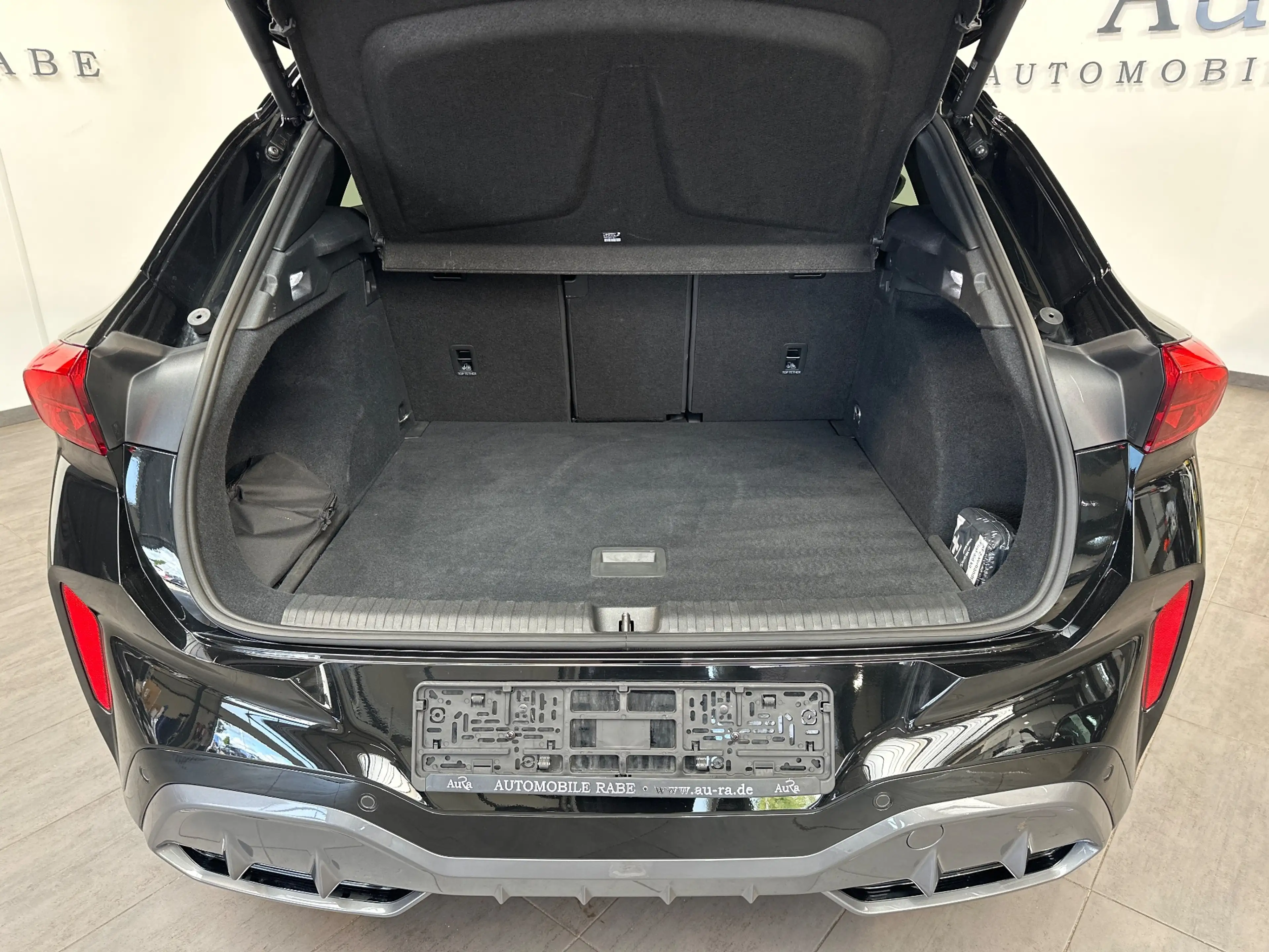 CUPRA Terramar 1.5 eTSI DSG NAV+LED+AHK+HUD+KAM+SHZ+18ZOLL+1HD — photo 8