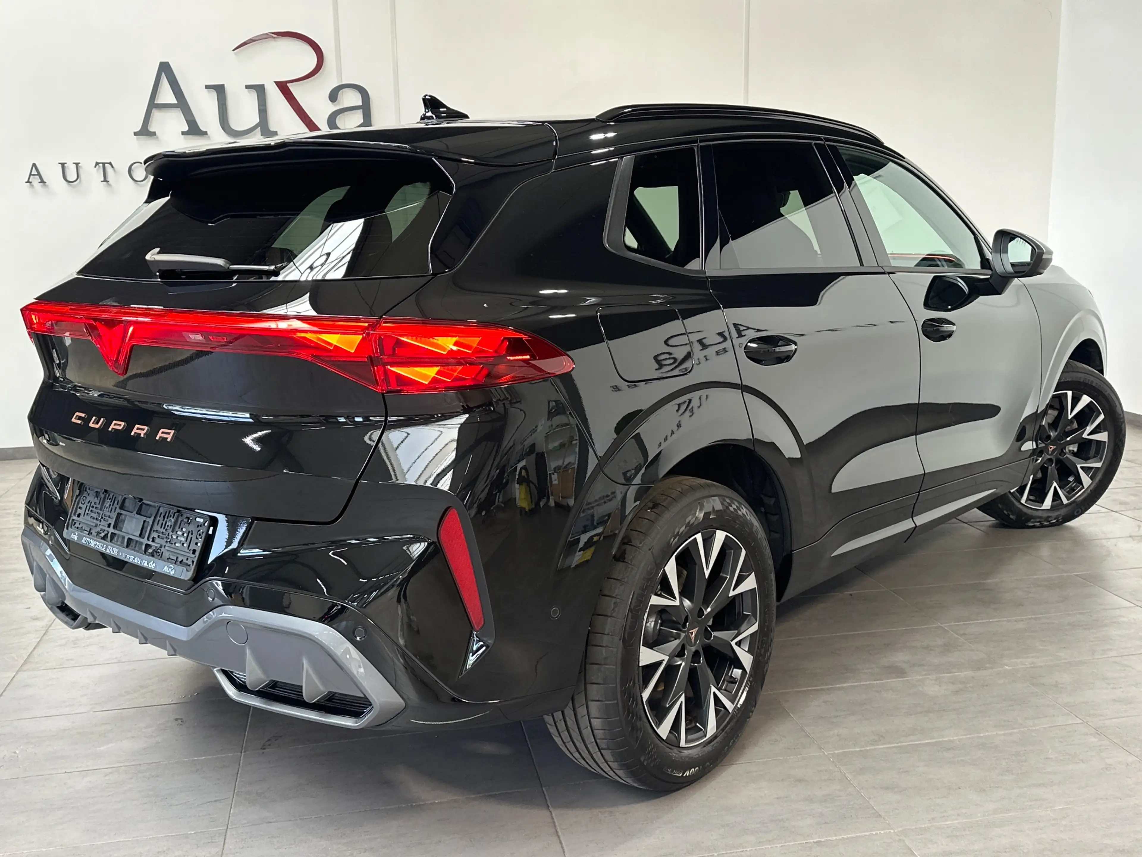 CUPRA Terramar 1.5 eTSI DSG NAV+LED+AHK+HUD+KAM+SHZ+18ZOLL+1HD — photo 4