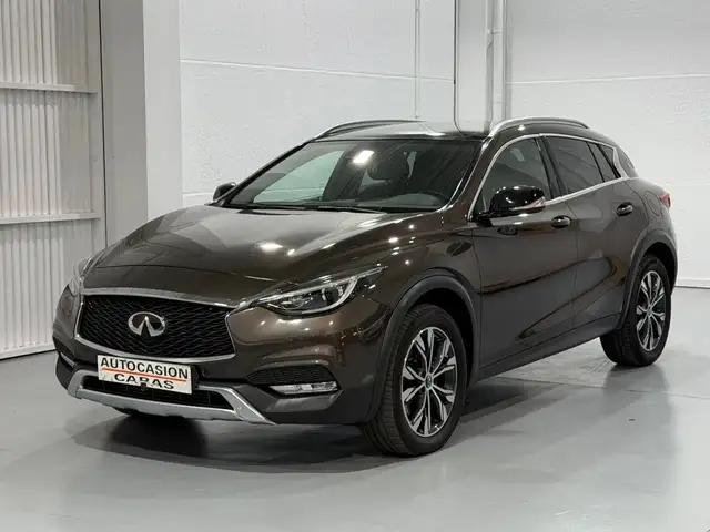 Infiniti QX30 2.2d Premium AWD 7DCT