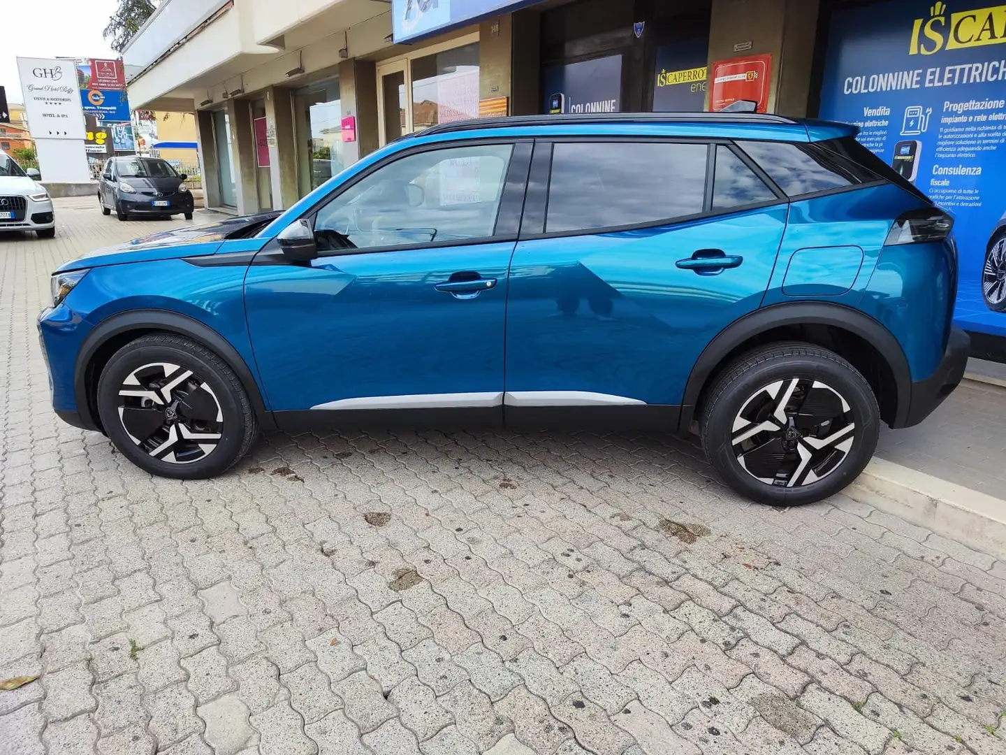 Peugeot 2008 2008 II 2023 1.2 puretech Style s Blu/Azzurro - 2