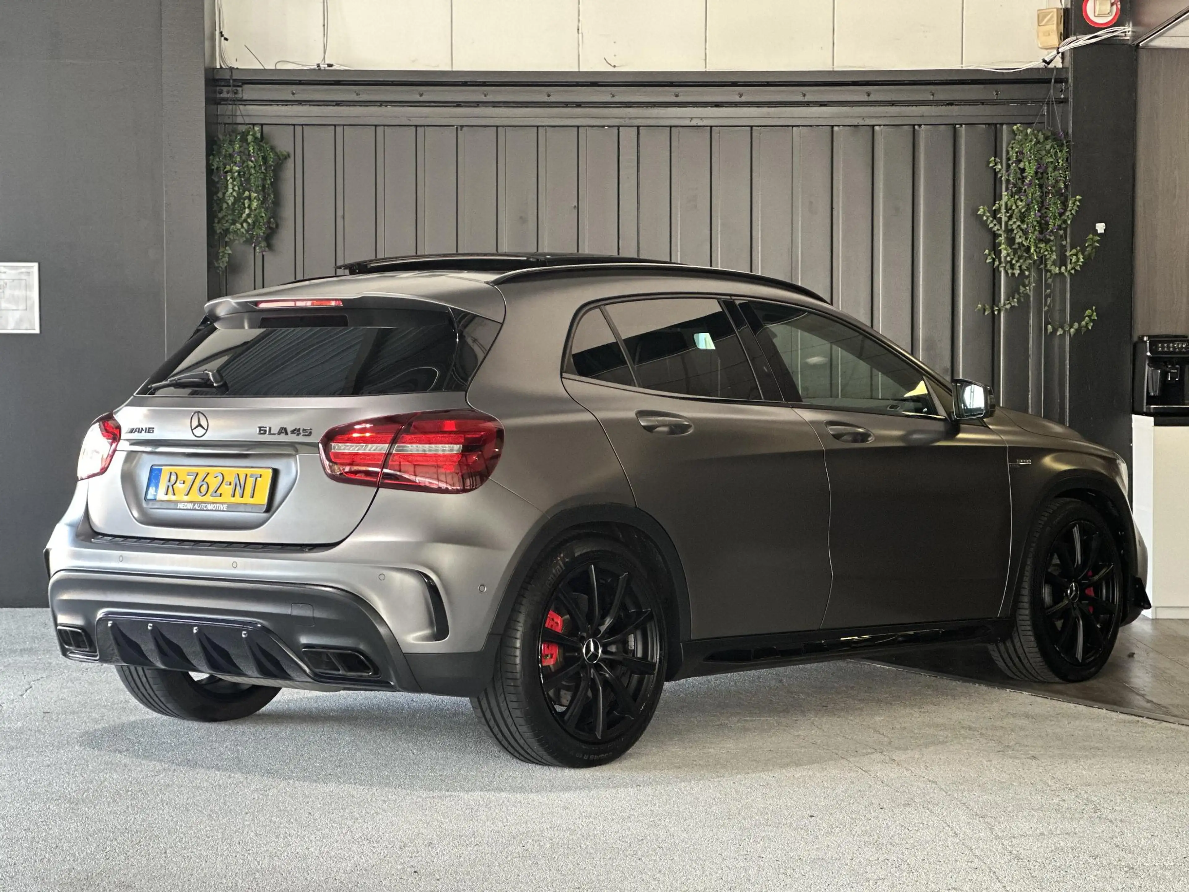 Mercedes-Benz GLA 45 AMG 4MATIC Business | Panoramadak | kuipstoelen | Carp — photo 6